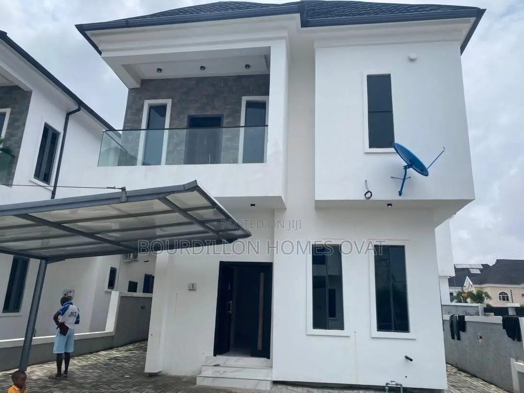 4bdrm Duplex in Lekki for sale in Lekki