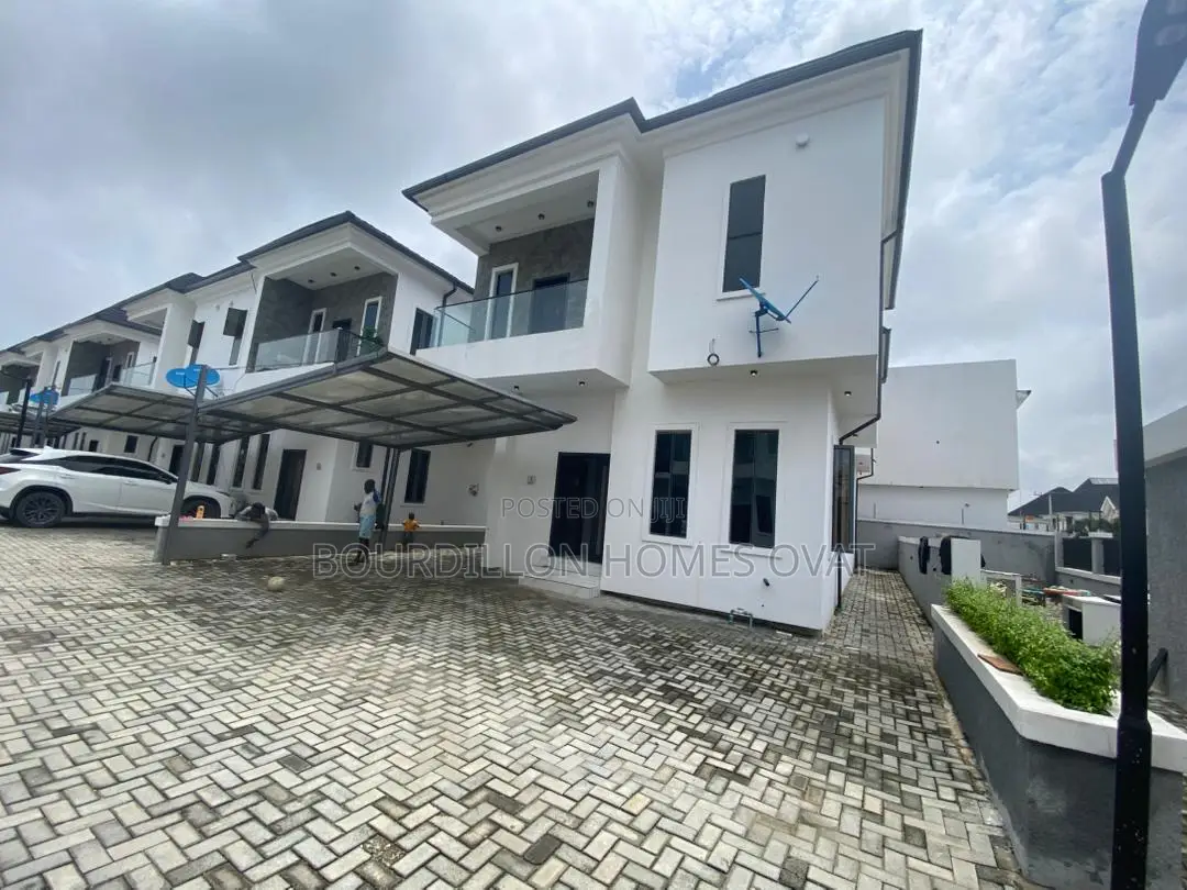 4bdrm Duplex in Lekki for sale in Lekki