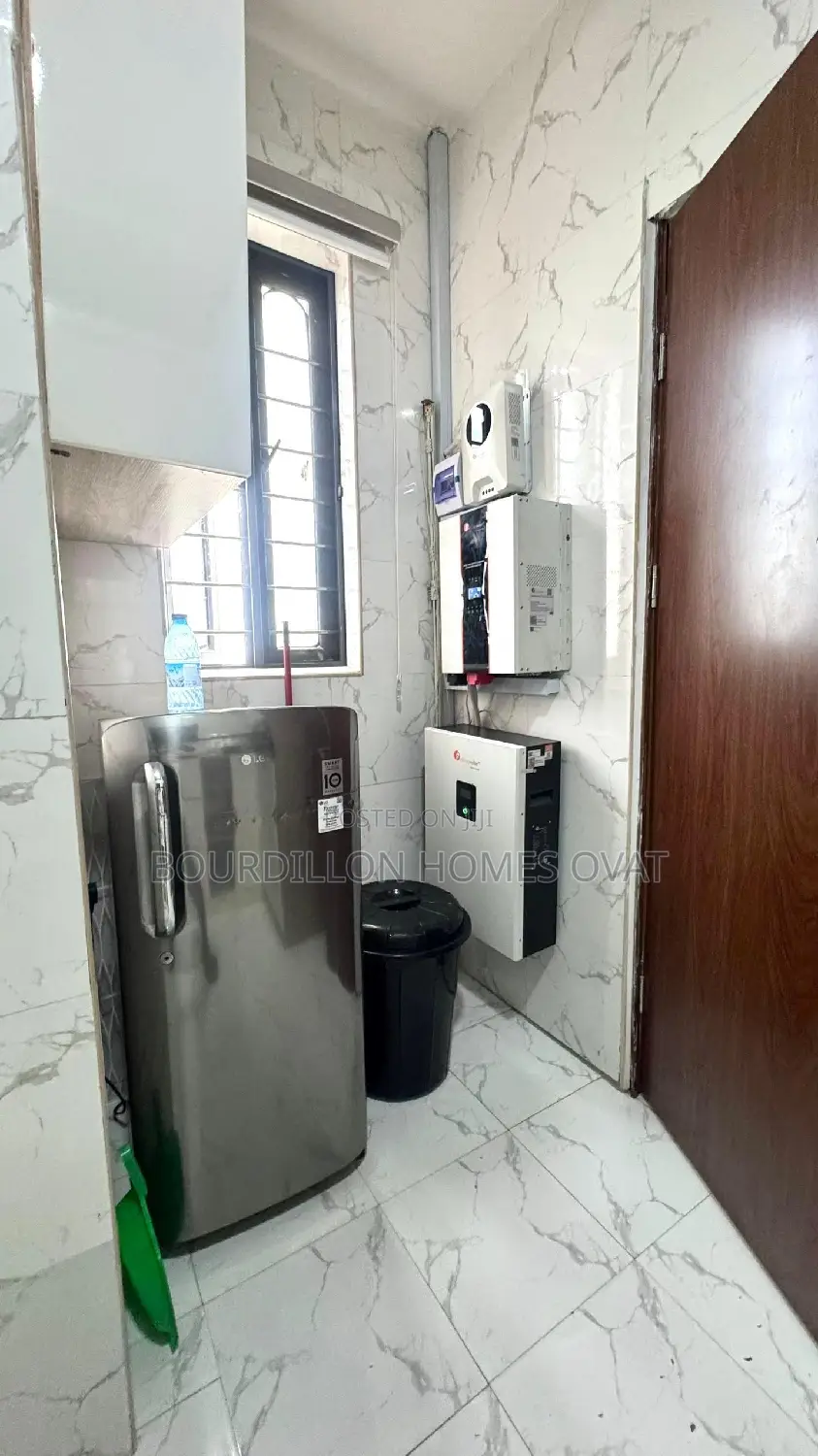 2bdrm Apartment in Lekki for sale in Lekki