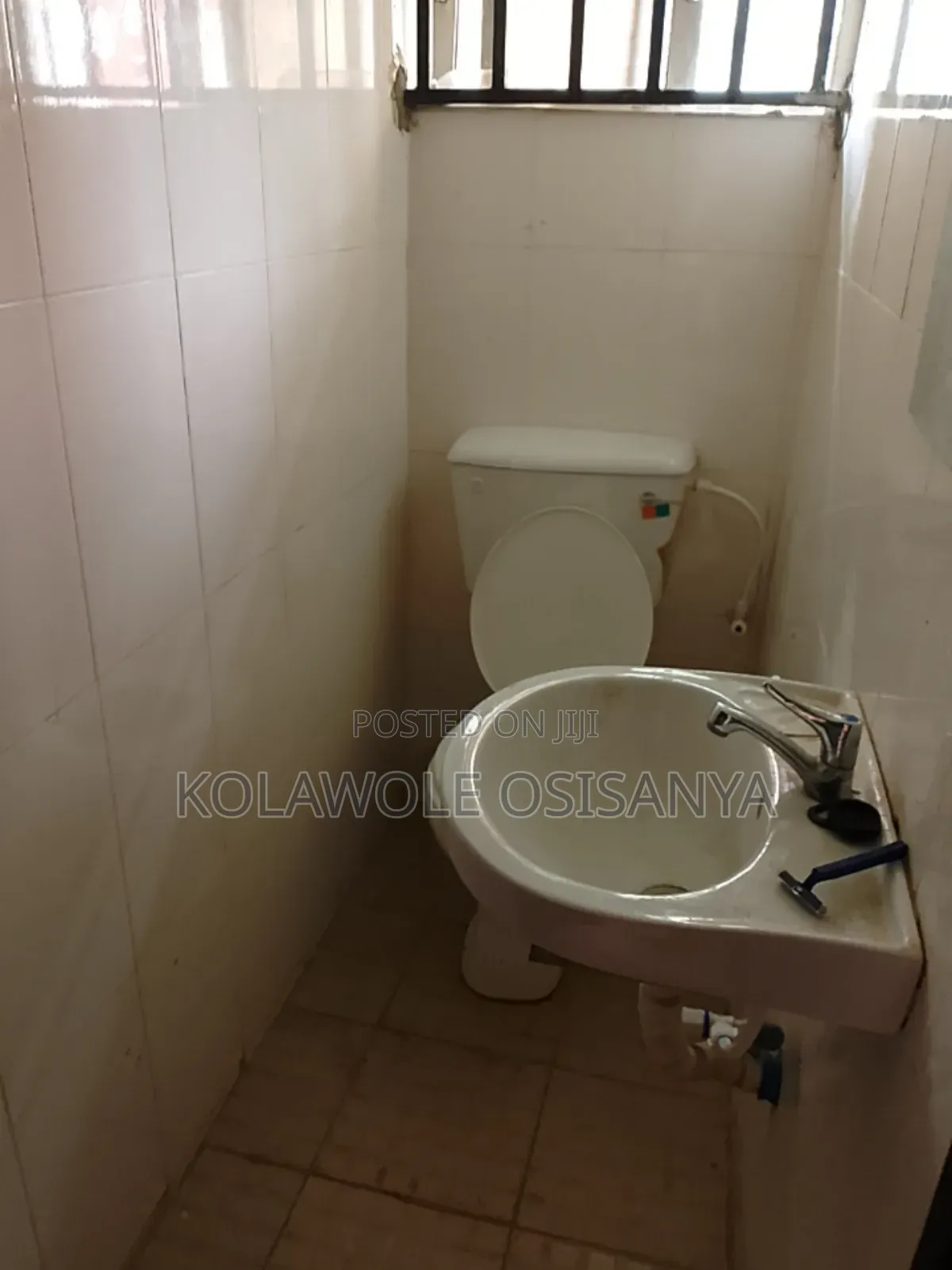 3bdrm Apartment in Egan Igando Housing for sale in Igando / Ikotun/Igando