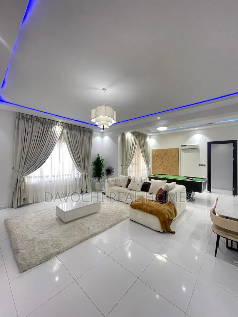 Furnished 3bdrm Apartment in Lekki Phase1 for rent in Lekki Phase 1