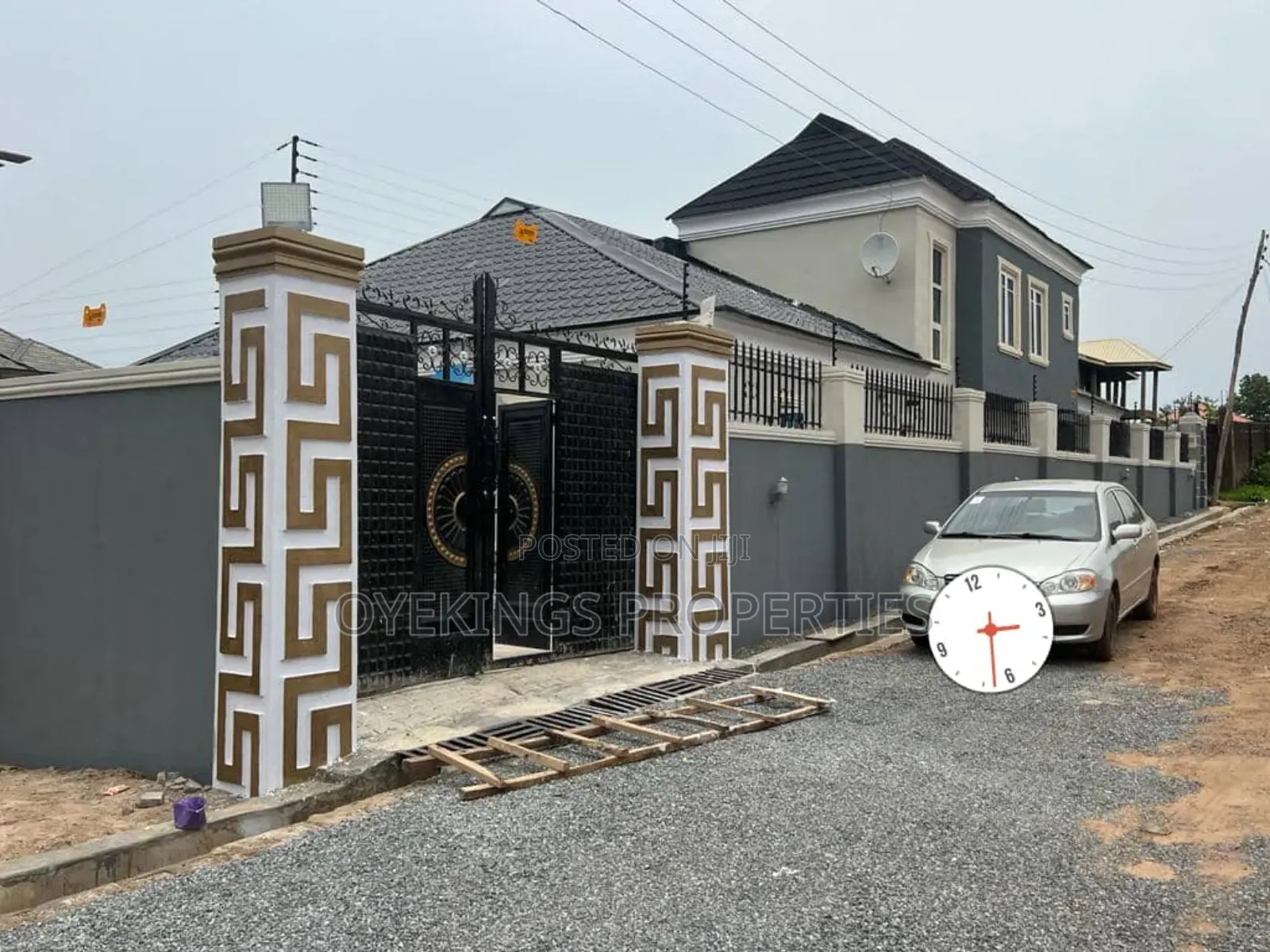 3bdrm Block of Flats in Idishi, Akala Express for sale in Akala Express