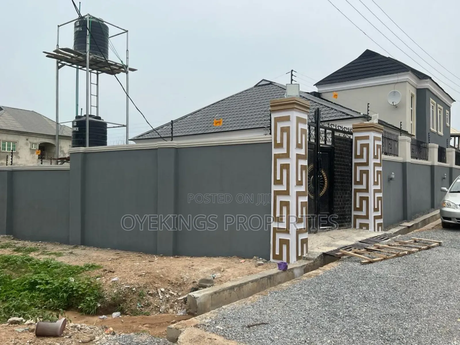 3bdrm Block of Flats in Idishi, Akala Express for sale in Akala Express