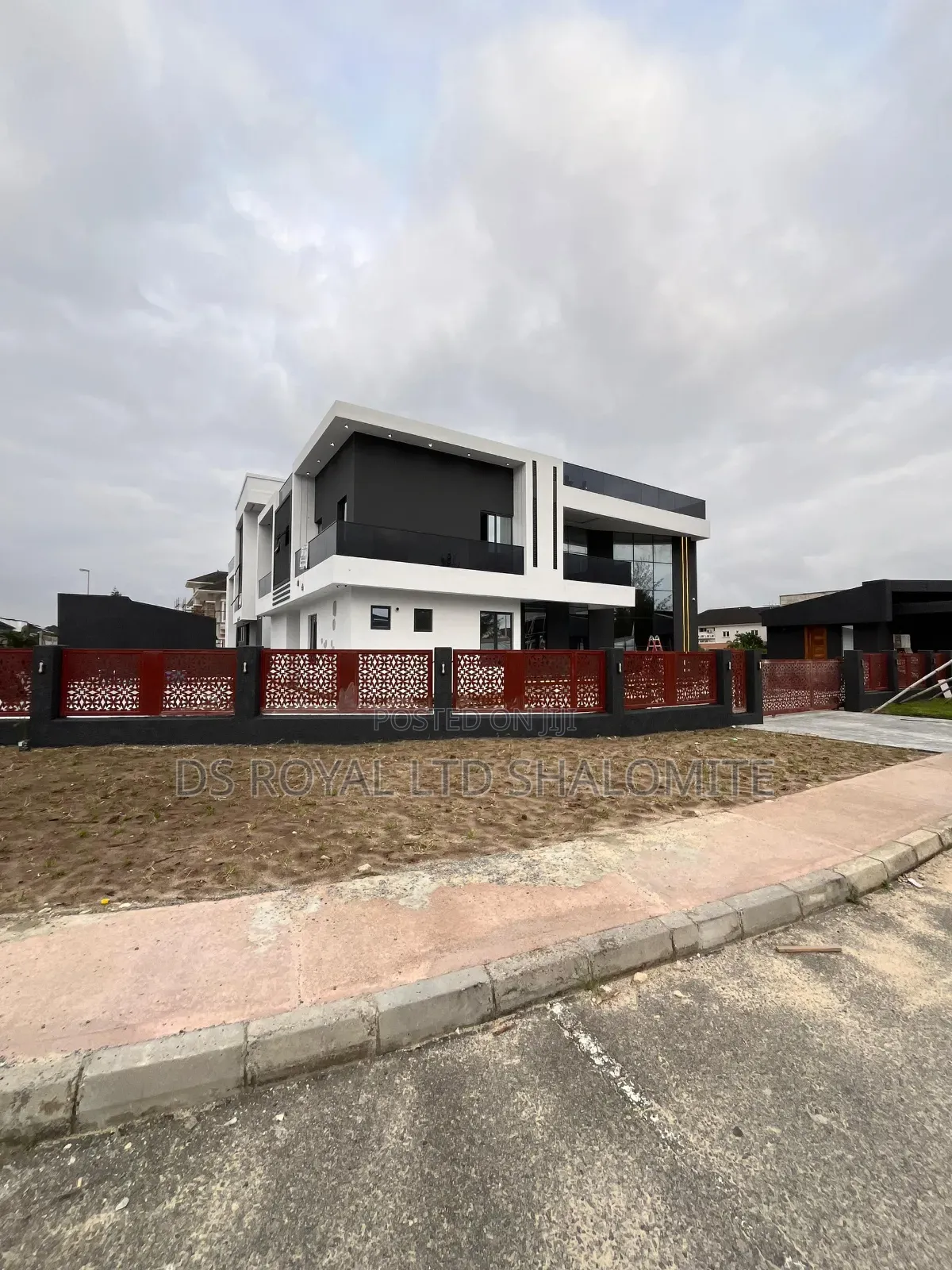 5bdrm Duplex in Lagos Island / Lagos Island for sale in Lagos Island / Lagos Island