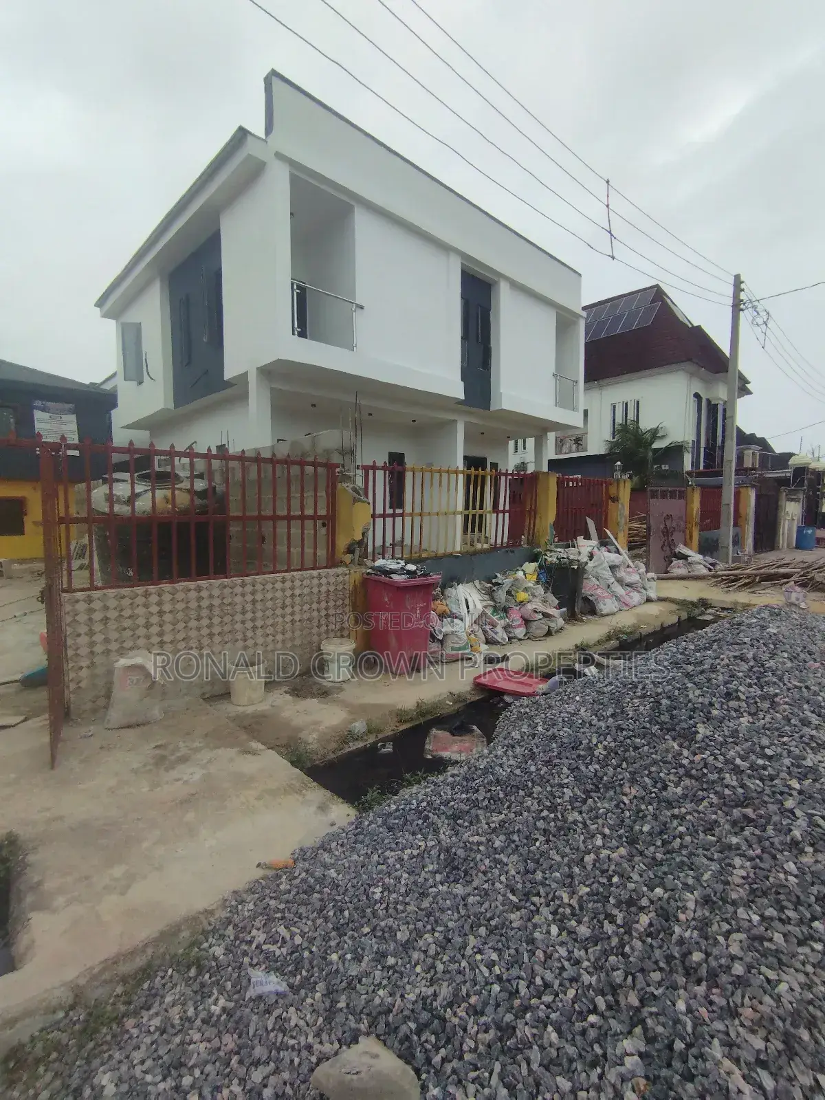 4bdrm Duplex in Ago Palace for rent in Ago Palace