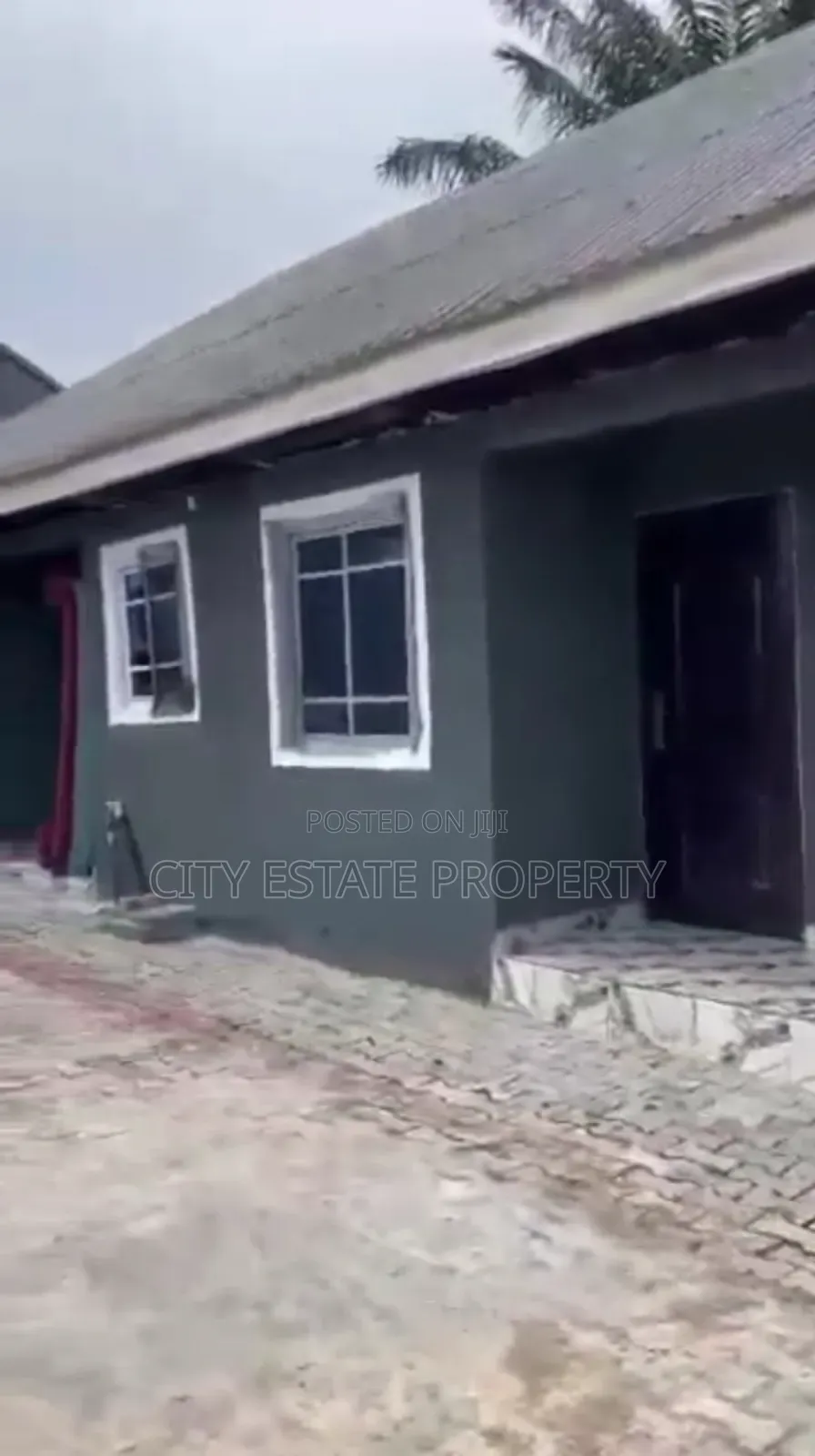 To Let *4 Bedroom Bungalow at Peter Odili in Port-Harcourt