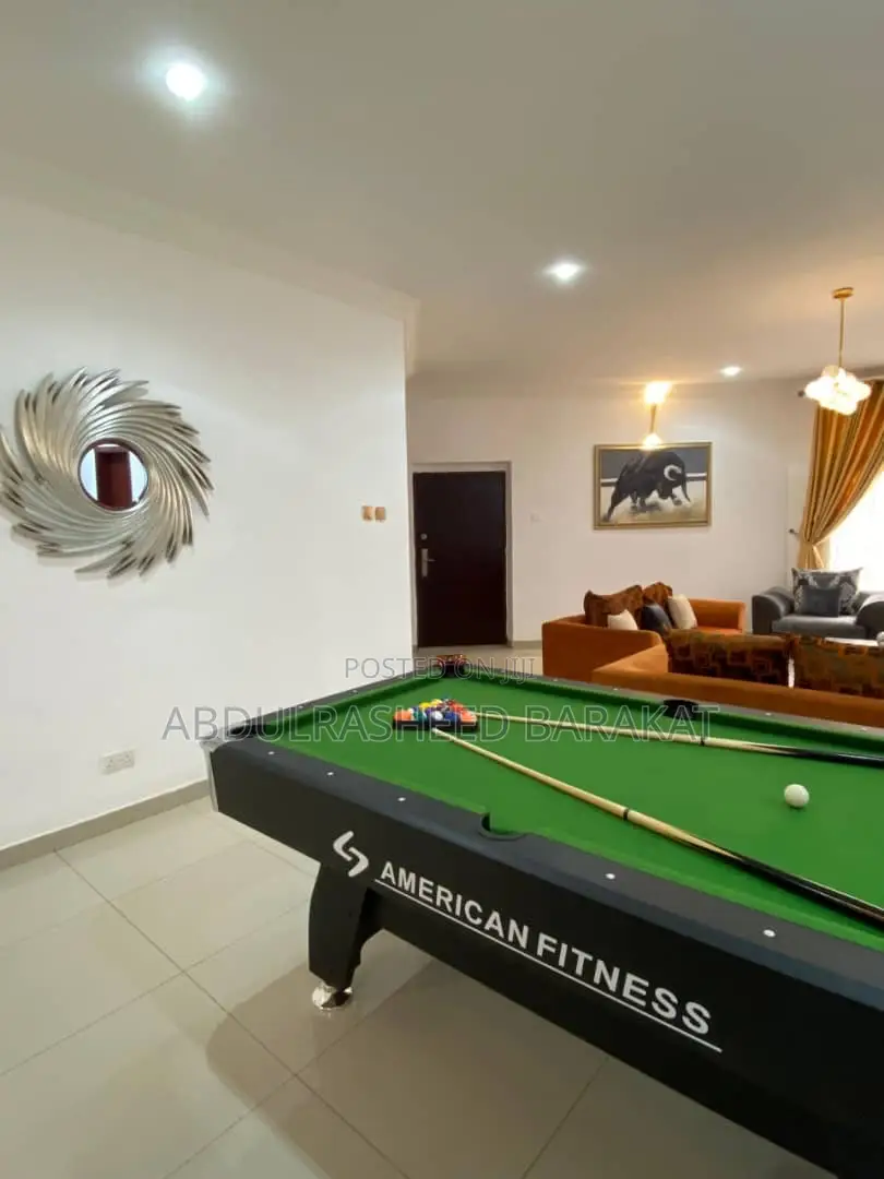 Luxury Three Bedroom Apartment With Snooker in Chevron
