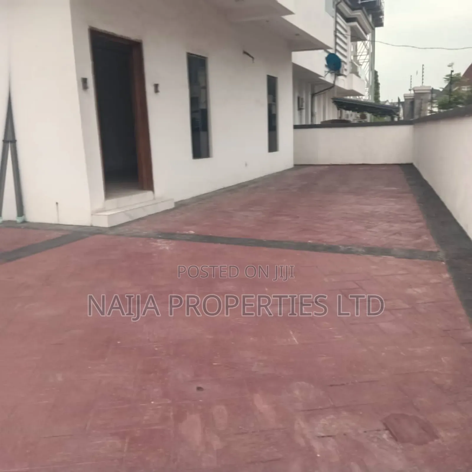 5bdrm Duplex in Chevyview Estate, Lekki for sale in Lekki