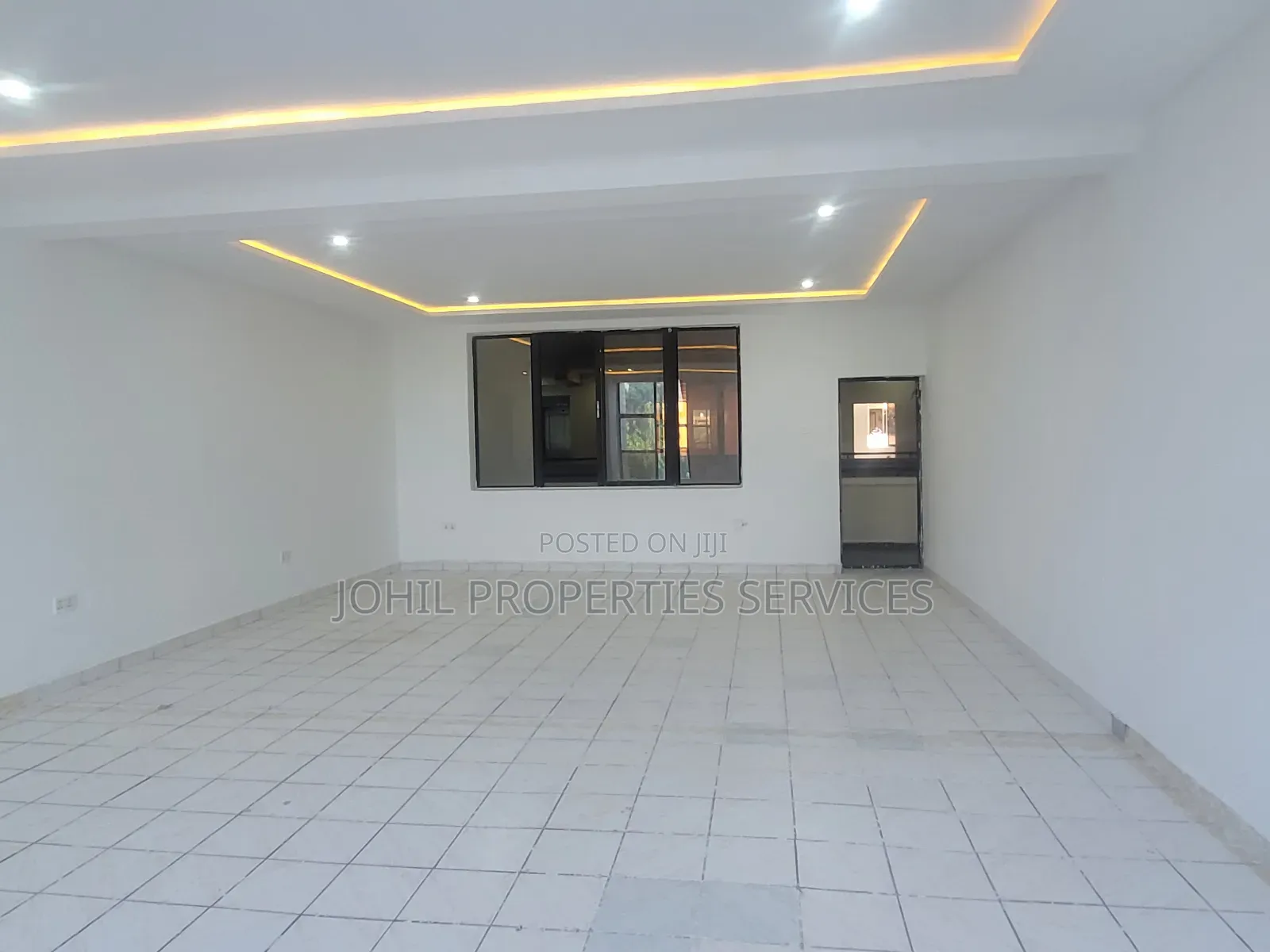 63sqm Office Space for Rent Central Area Stratagic Location in Central Business District