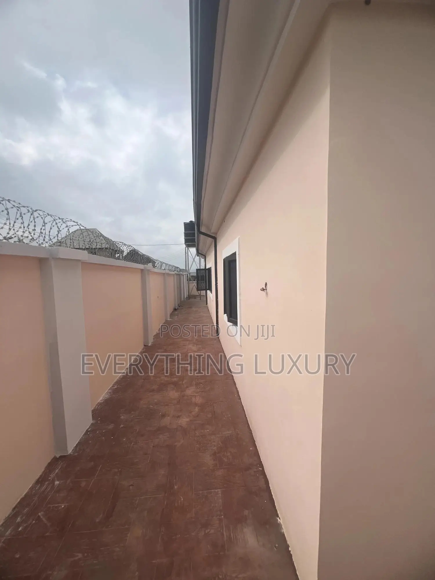 3bdrm Bungalow in Ushafa for rent in Ushafa