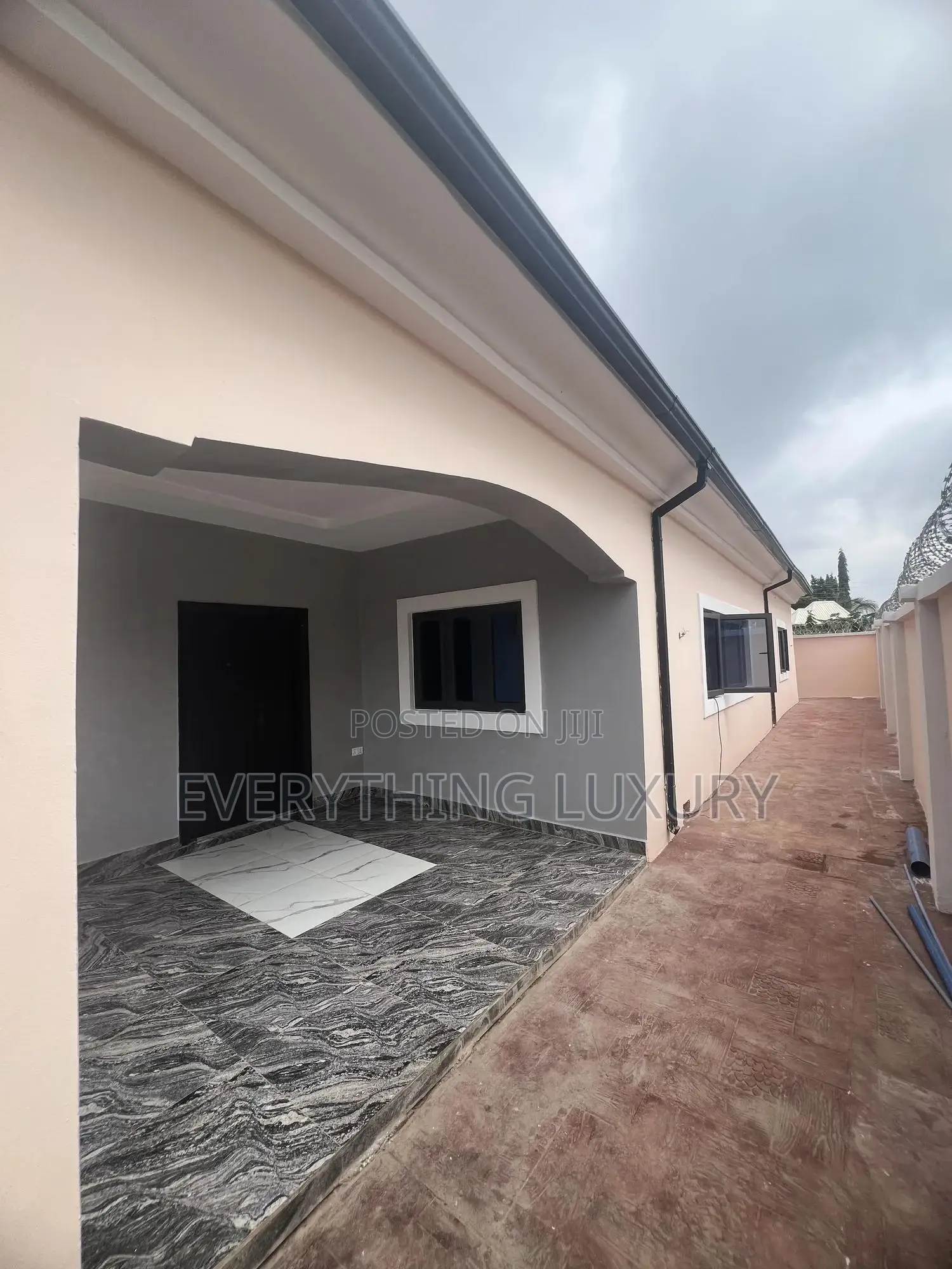 3bdrm Bungalow in Ushafa for rent in Ushafa