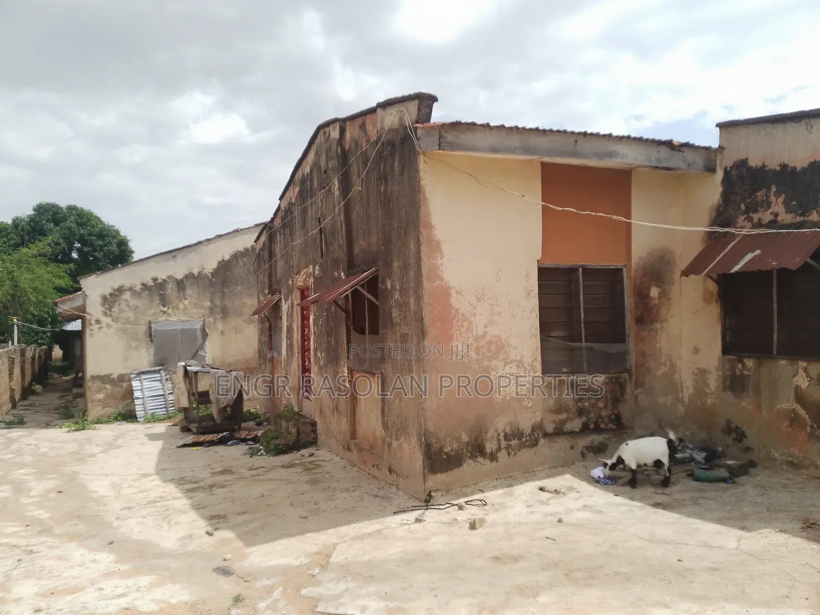 2bdrm Block of Flats in Olorunshogo, Ilorin South for sale in Ilorin South