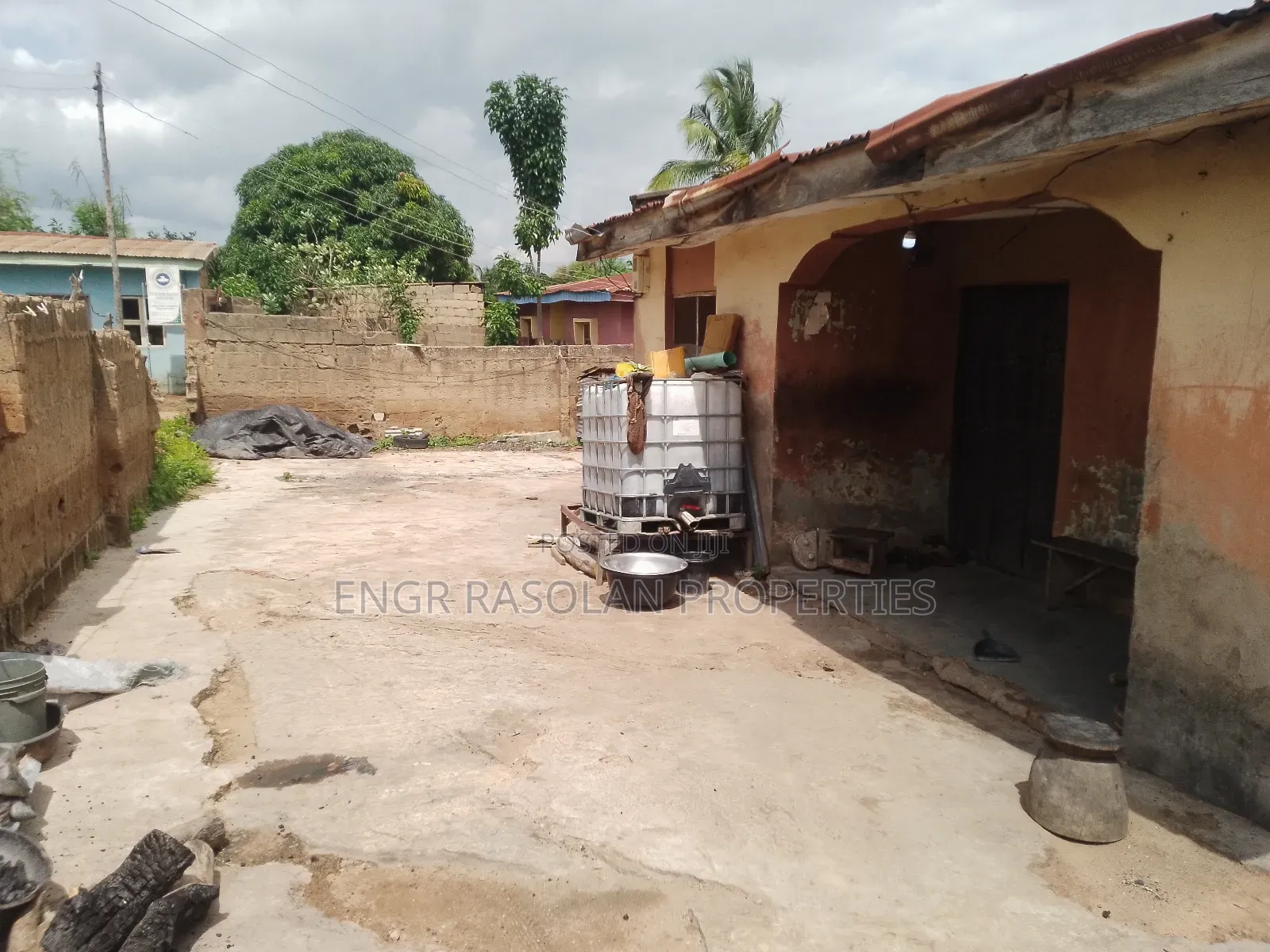 2bdrm Block of Flats in Olorunshogo, Ilorin South for sale in Ilorin South