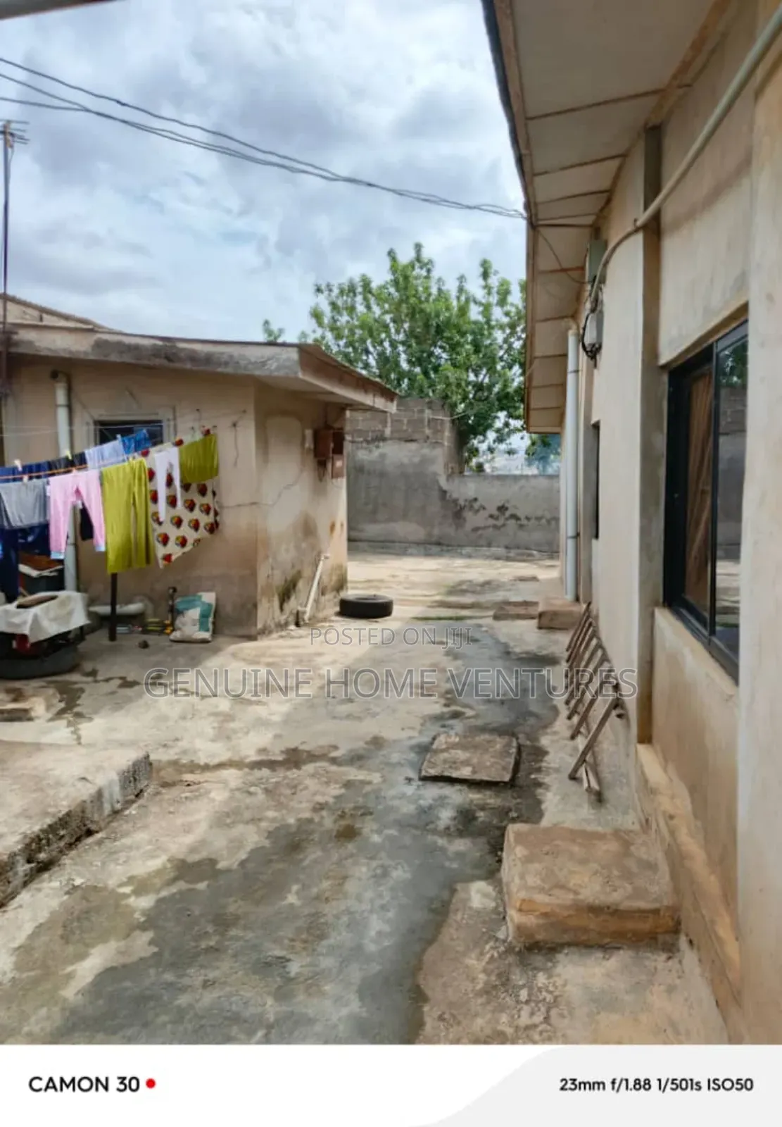 11bdrm Bungalow in Abule Egba for sale in Abule Egba