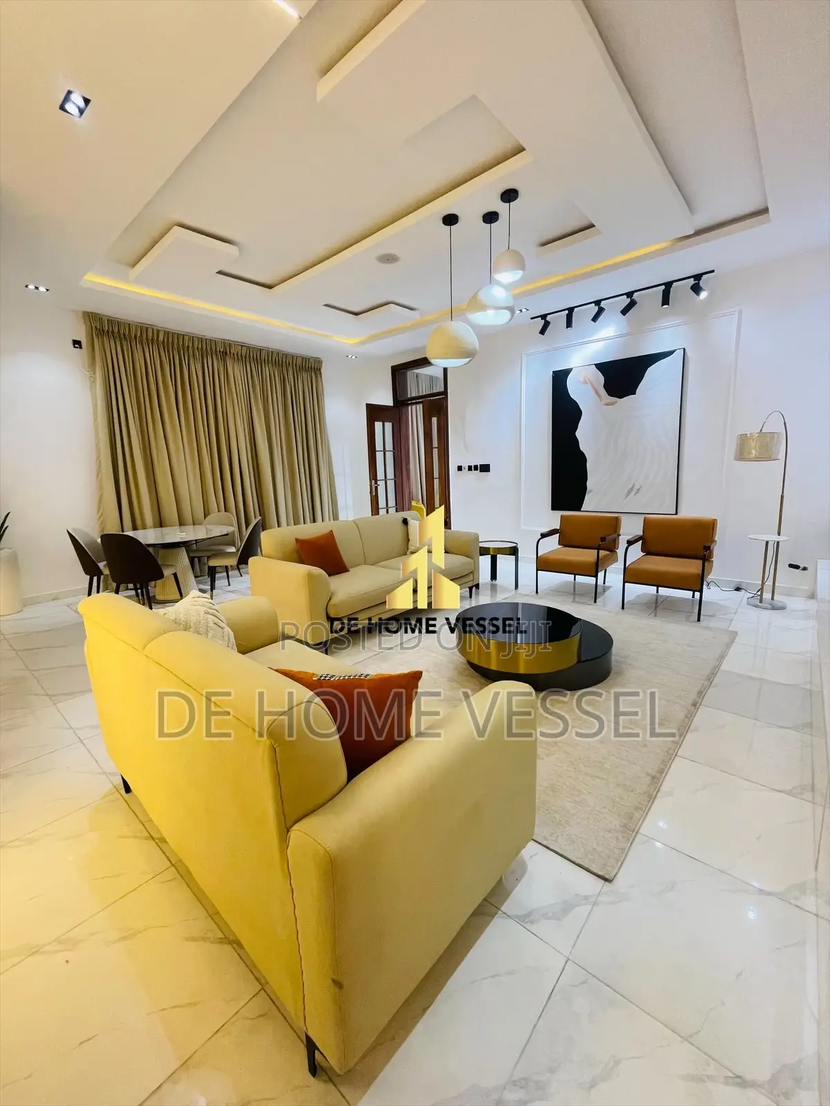5bdrm Duplex in Chevron for sale in Chevron