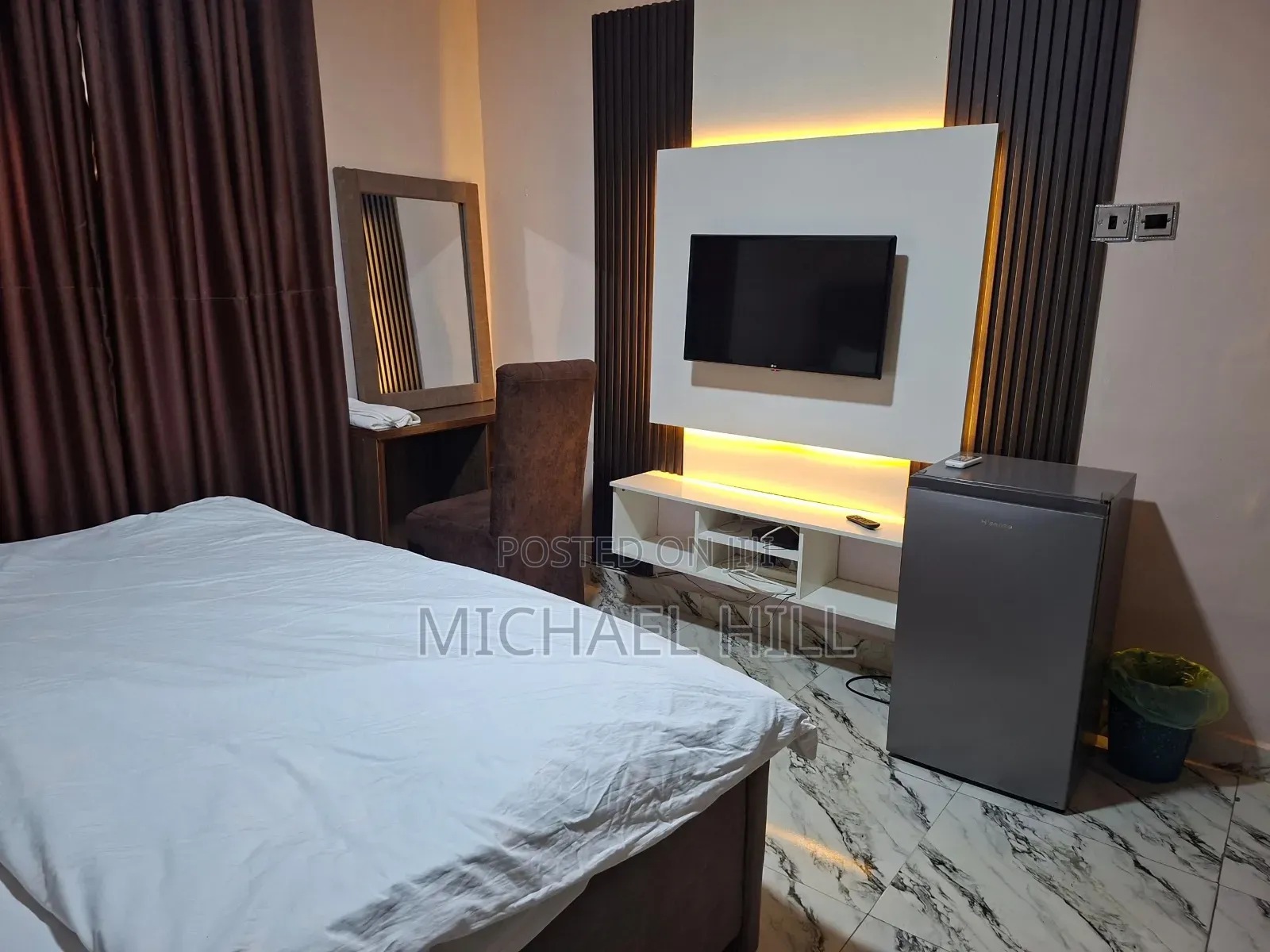 Hillmabliz Apartment in Zone 6 / Wuse