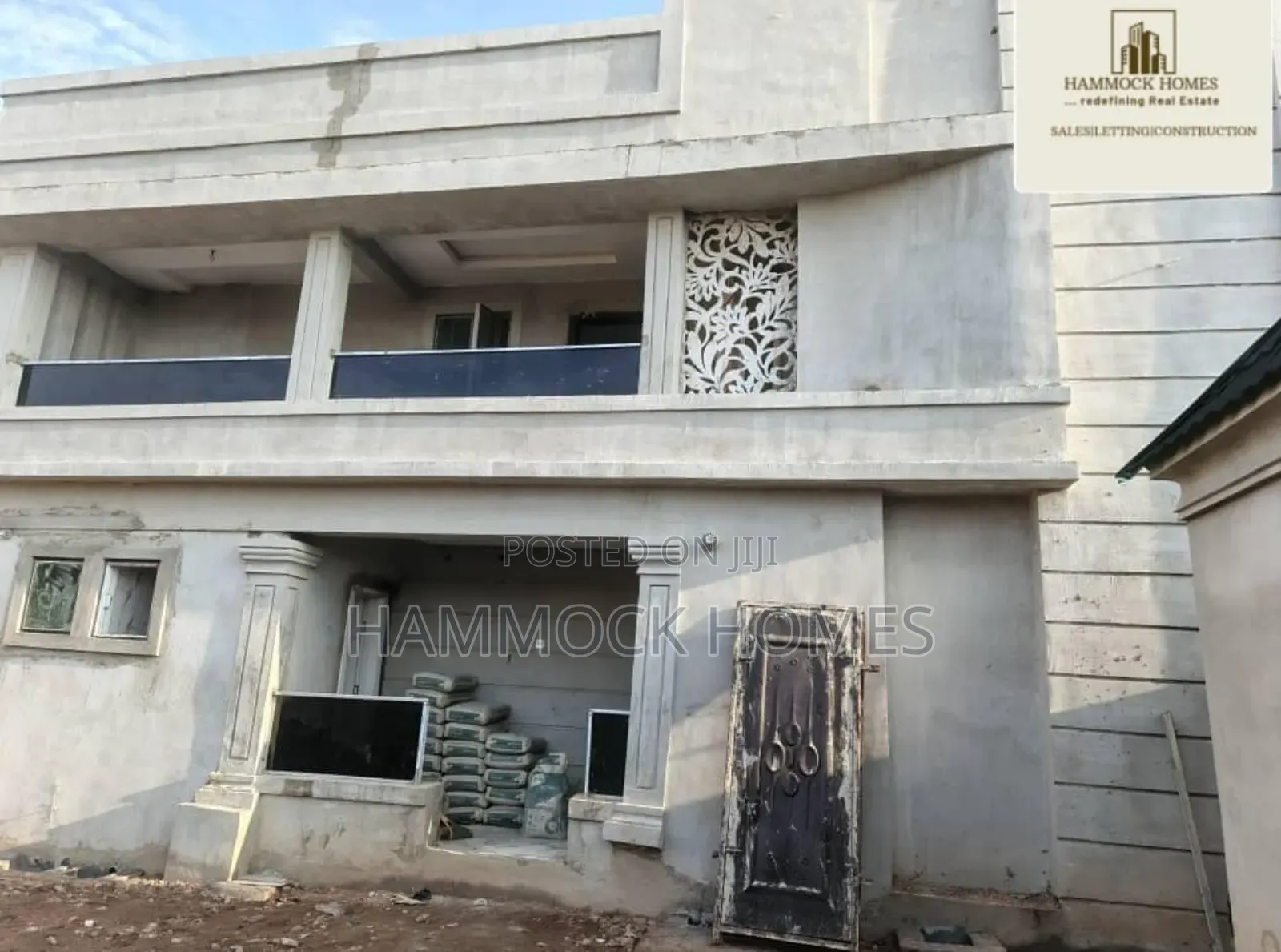 4bdrm Duplex in Jericho Gra for sale in Jericho