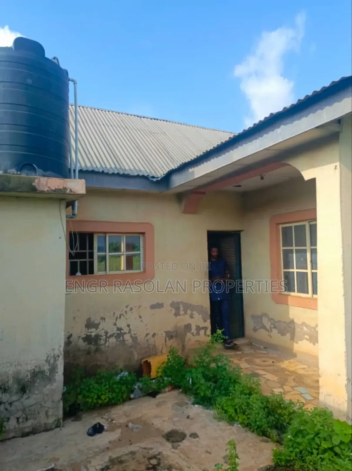 For Sale 5 Units of Shops and Office in Ilorin South