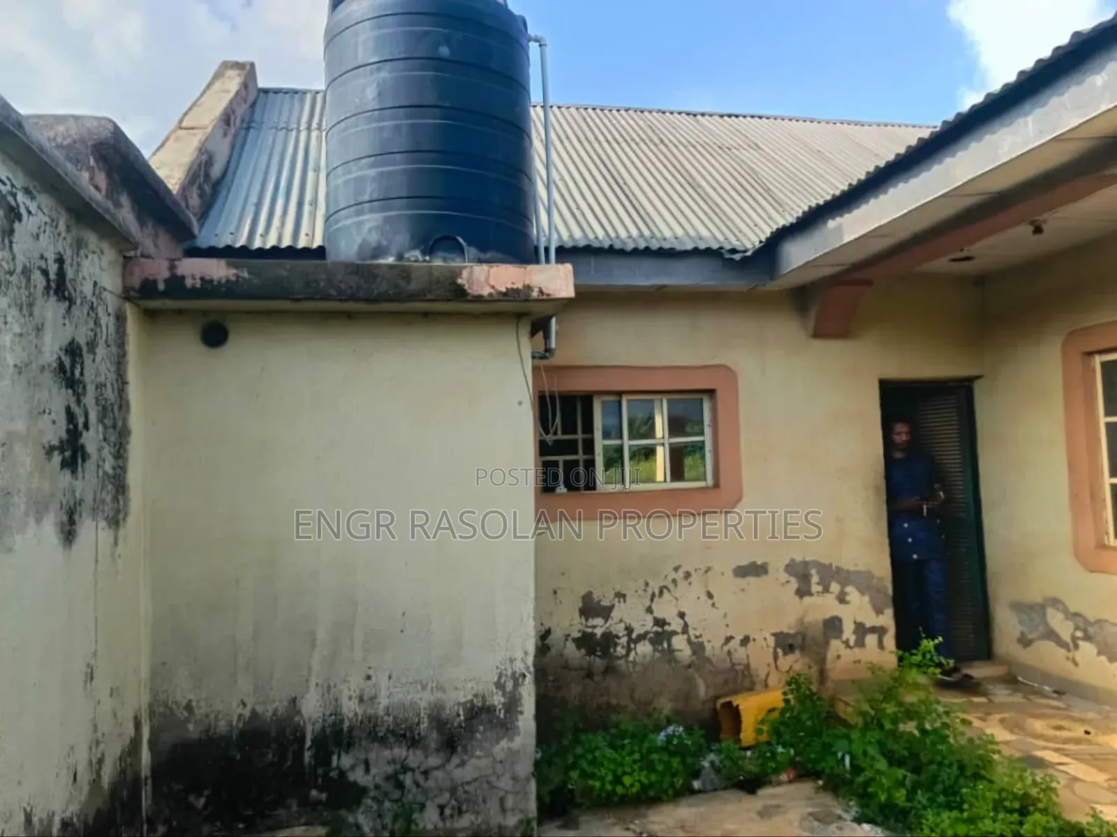 For Sale 5 Units of Shops and Office in Ilorin South