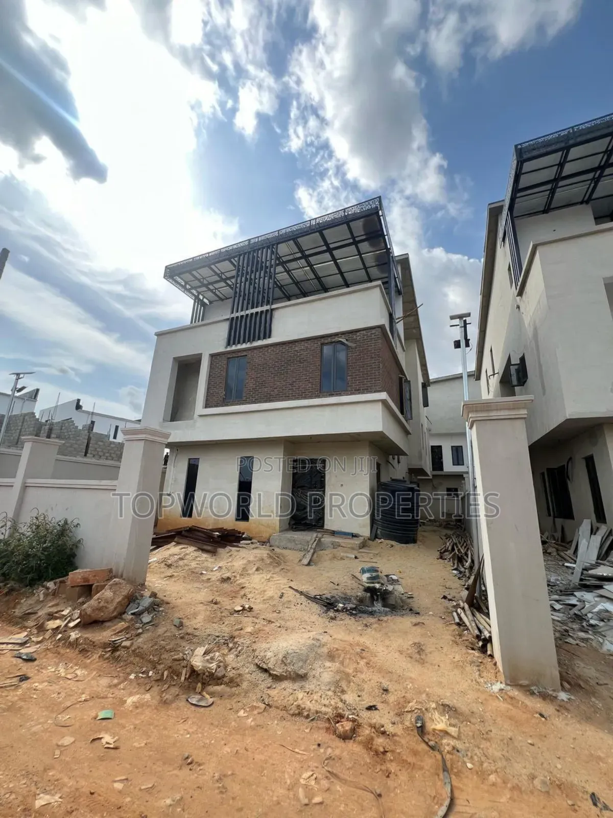 5bdrm Duplex in Ikeja Gra for sale in Ikeja GRA