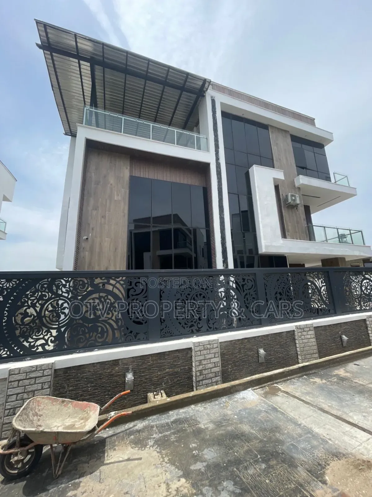 Furnished 6bdrm Duplex in Guzape District for sale in Guzape District