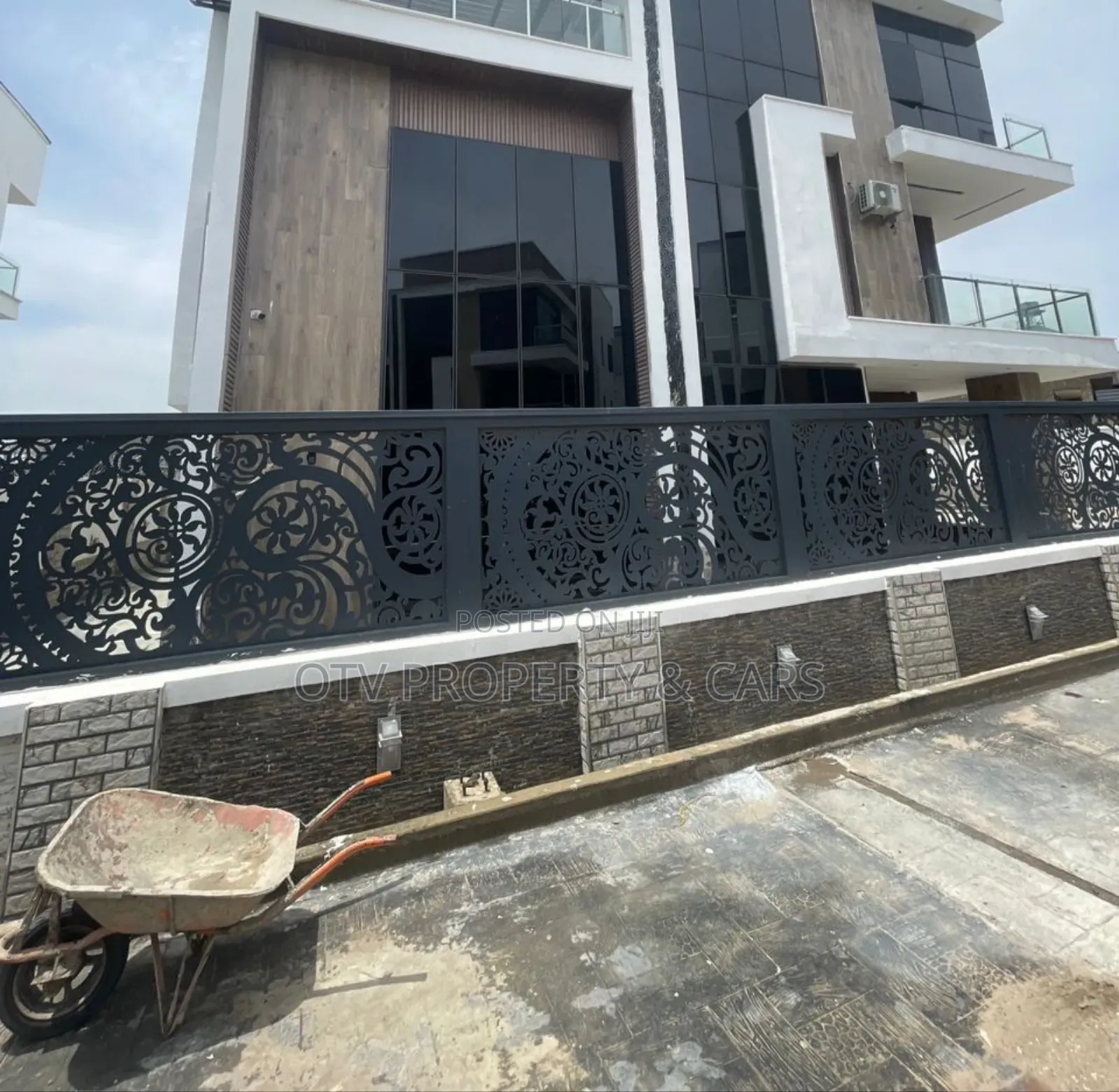 Furnished 6bdrm Duplex in Guzape District for sale in Guzape District