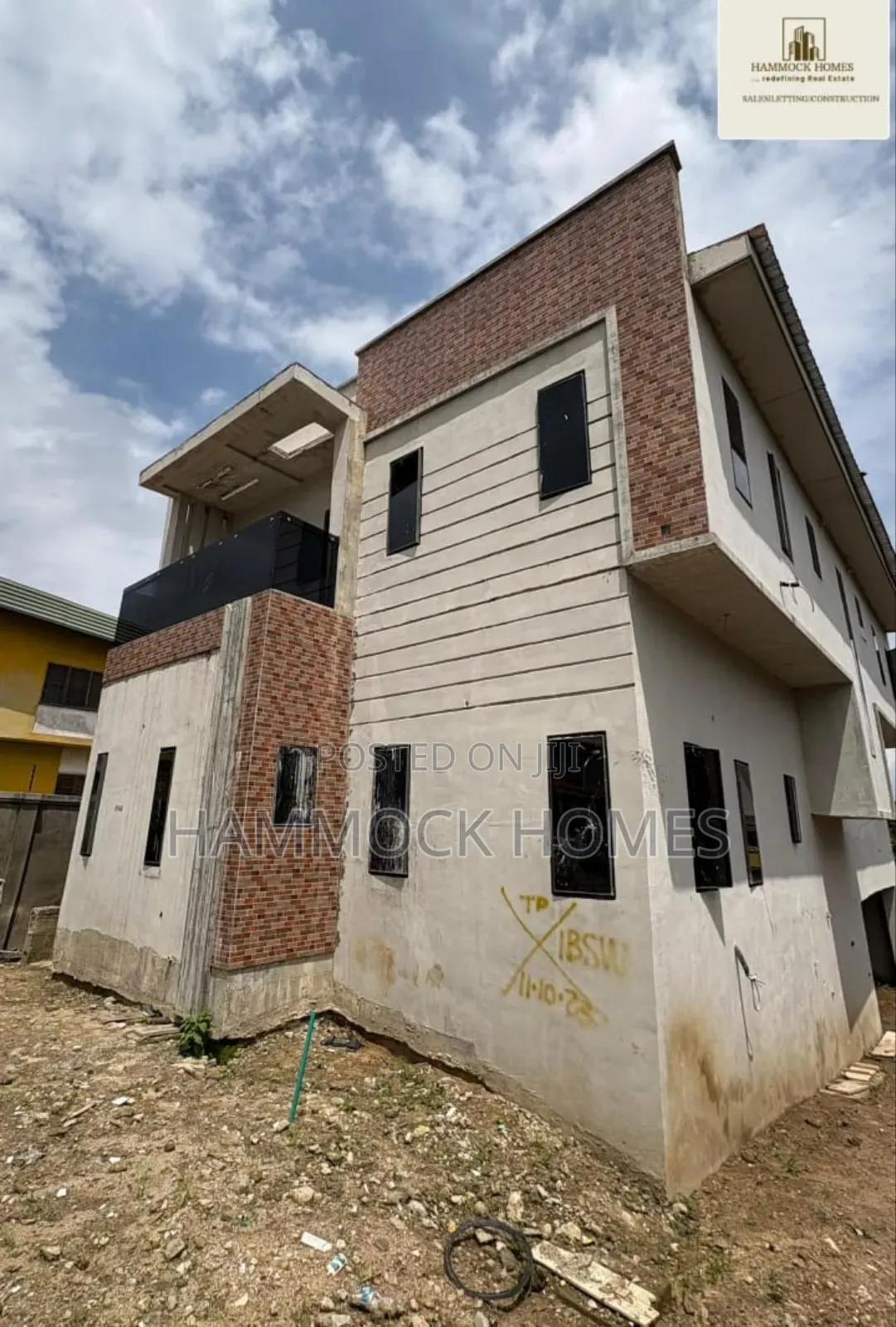 4bdrm Duplex in Palm Garden Estate for sale in Oluyole Estate