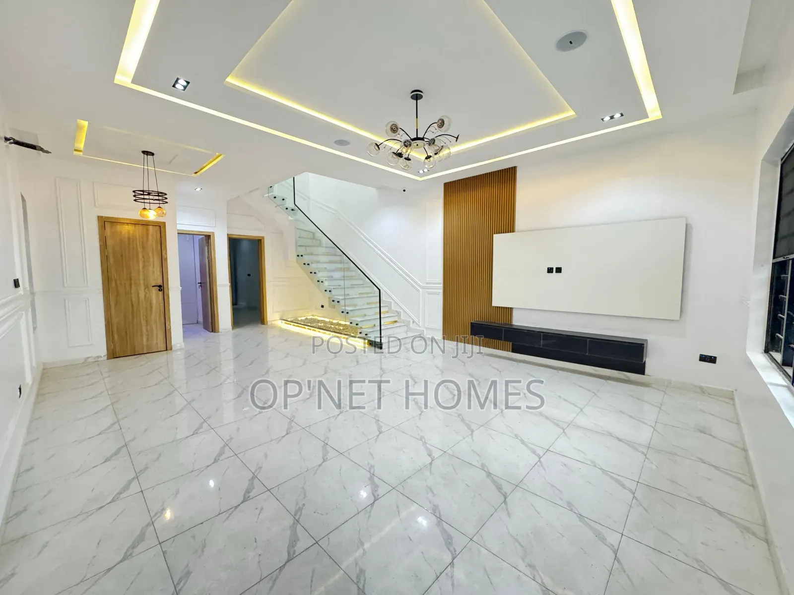Furnished 4bdrm Duplex in Lekki for sale in Lekki