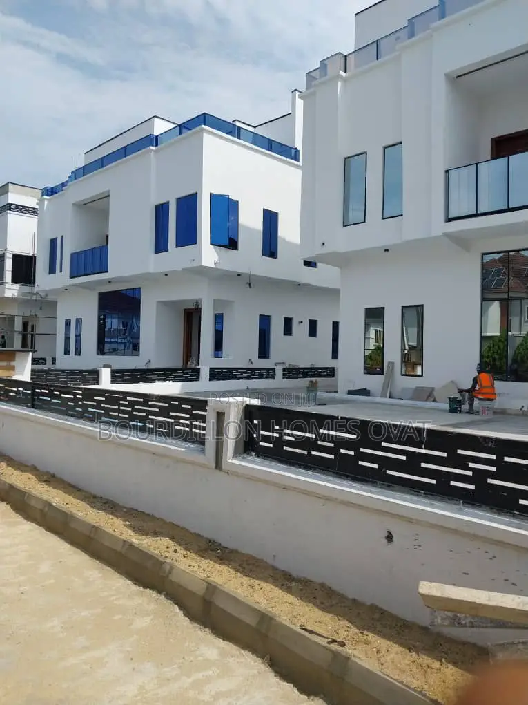 5bdrm Duplex in Lekki for sale in Lekki