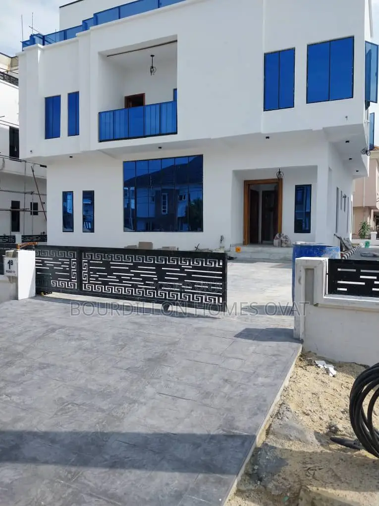 5bdrm Duplex in Lekki for sale in Lekki