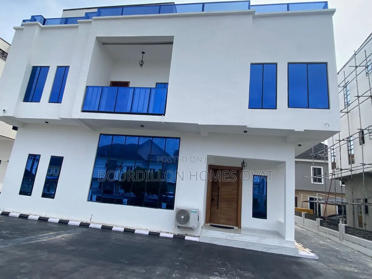 5bdrm Duplex in Lekki for sale in Lekki