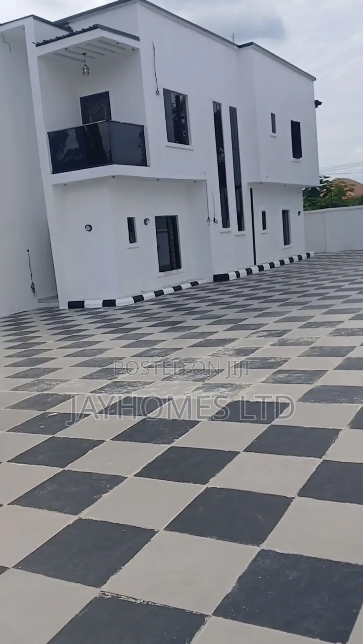 4bdrm Duplex in Gra Asaba, Oshimili South for sale in Oshimili South