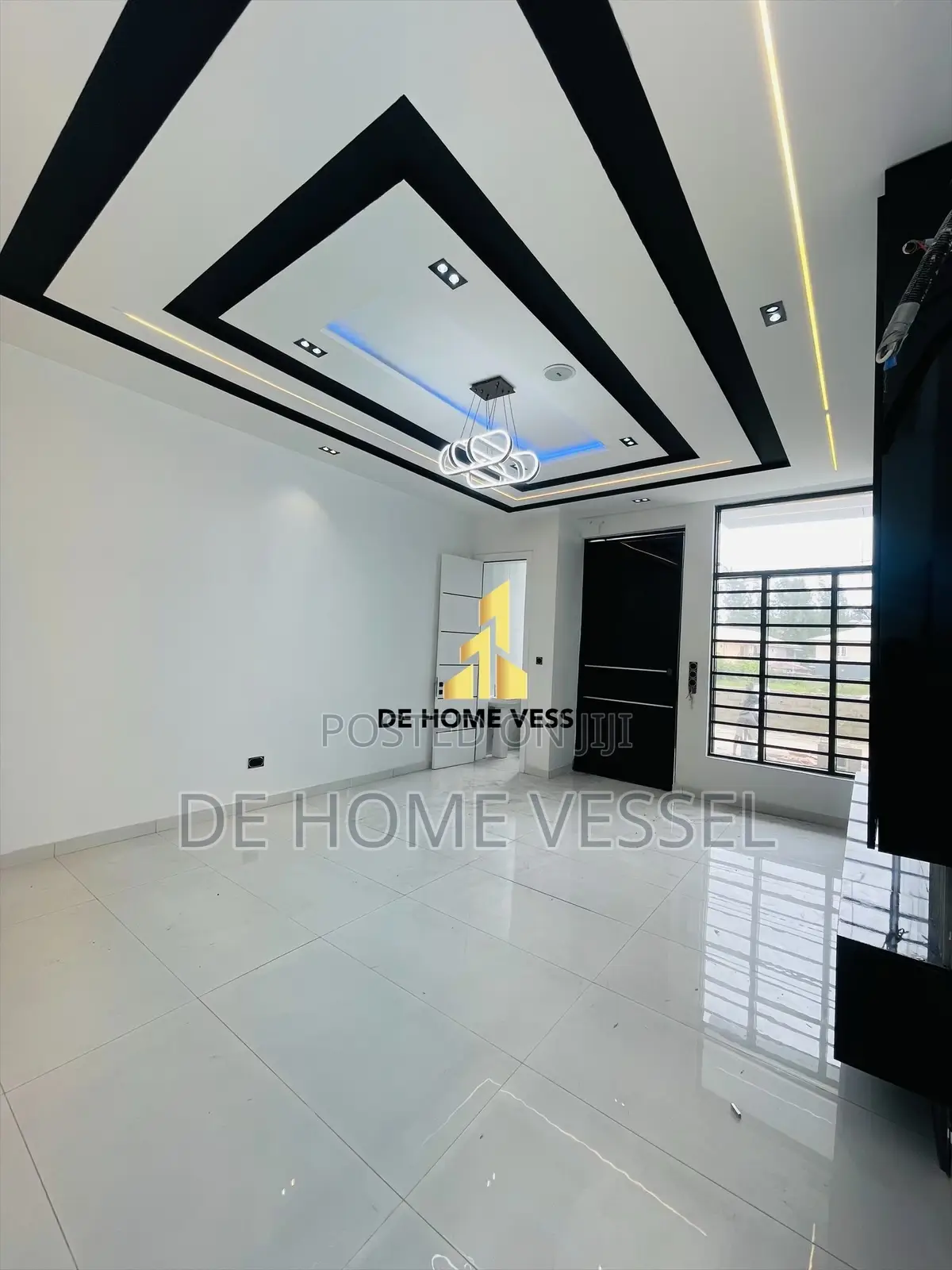4bdrm Duplex in Ikota for sale in Ikota