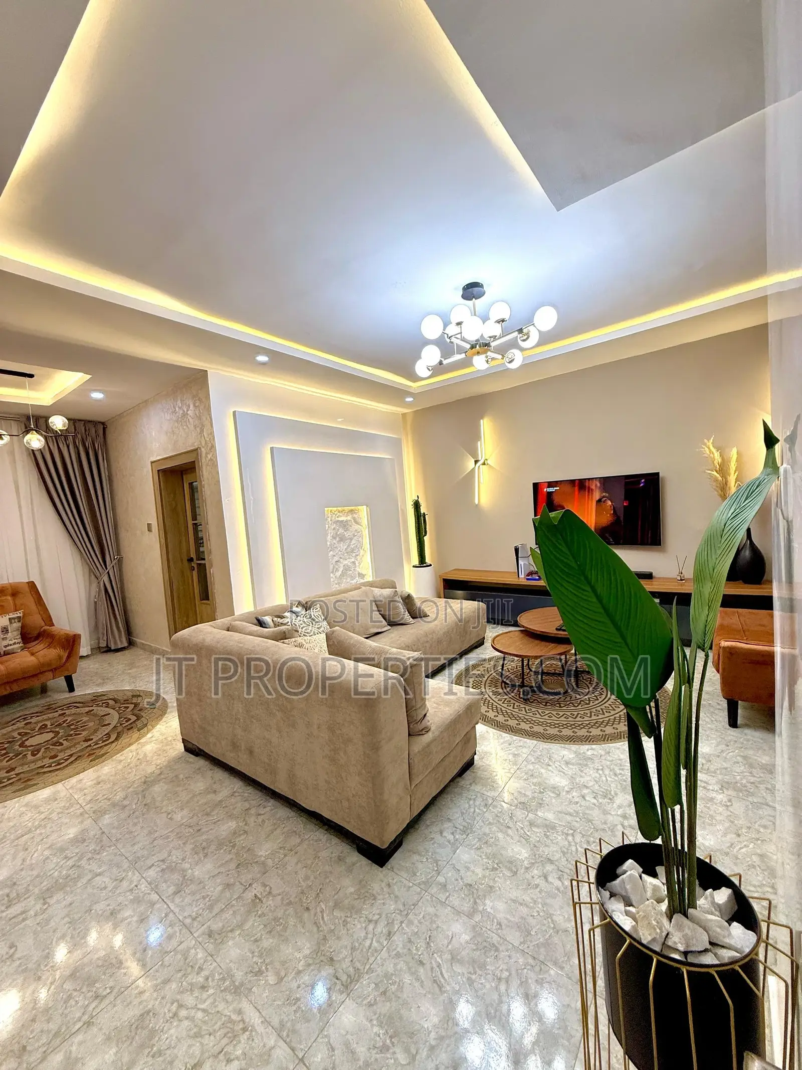 The Toms Luxury 3bed Apartment Jahi Abuja in Jahi