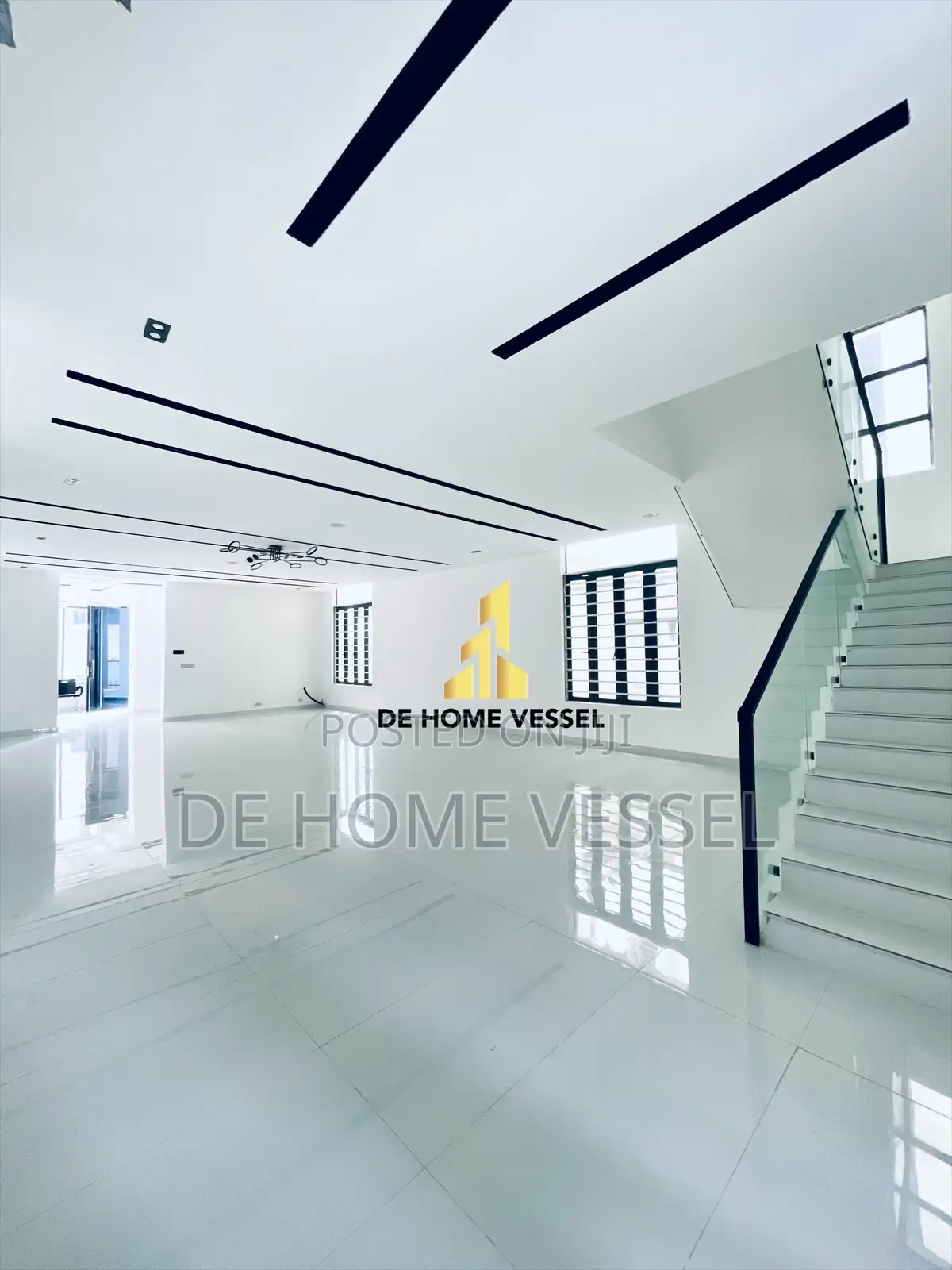 5bdrm Duplex in Lekki for sale in Lekki
