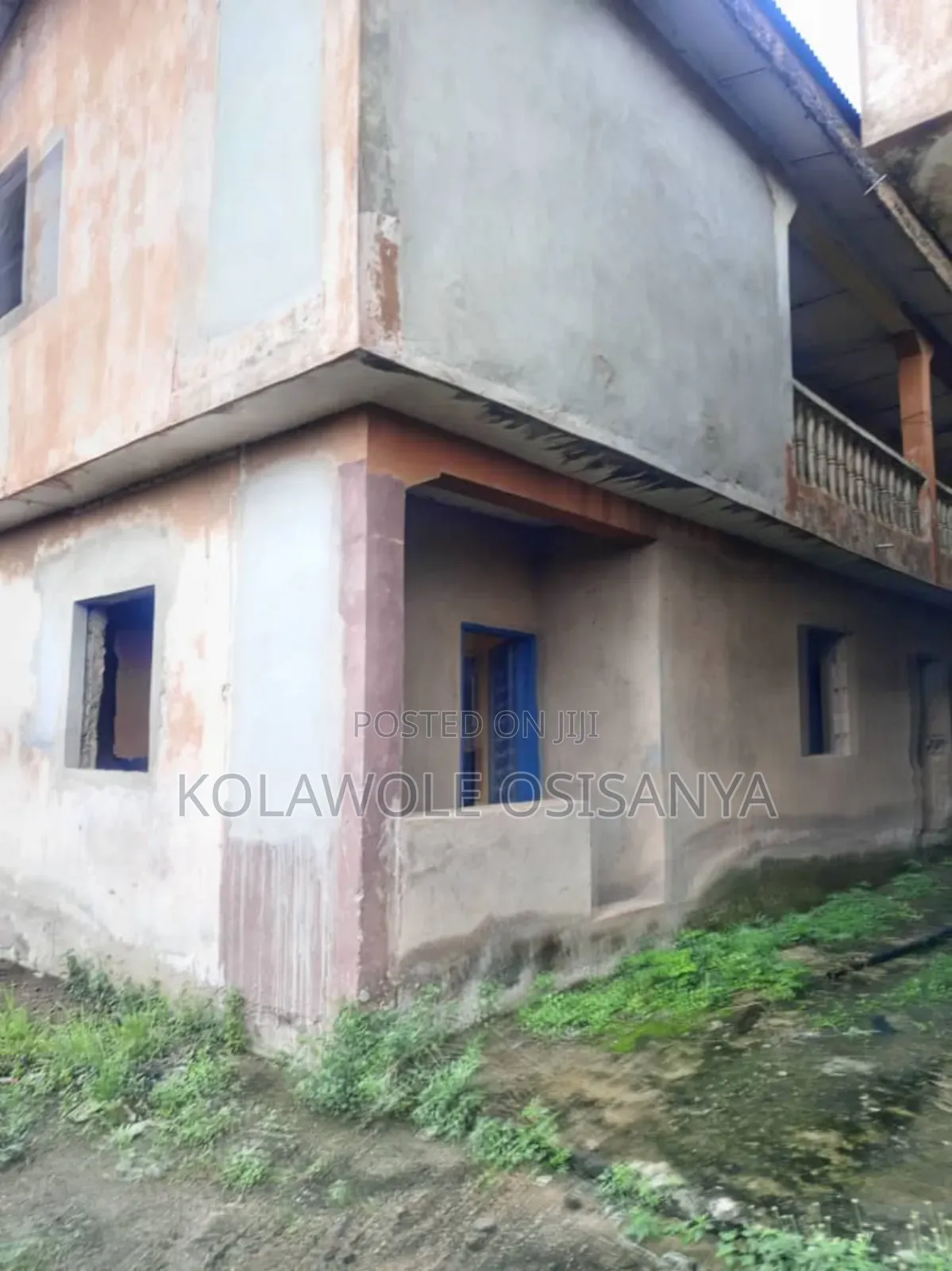 20mini Flat on 2plots Facing Main Road in Abaranje