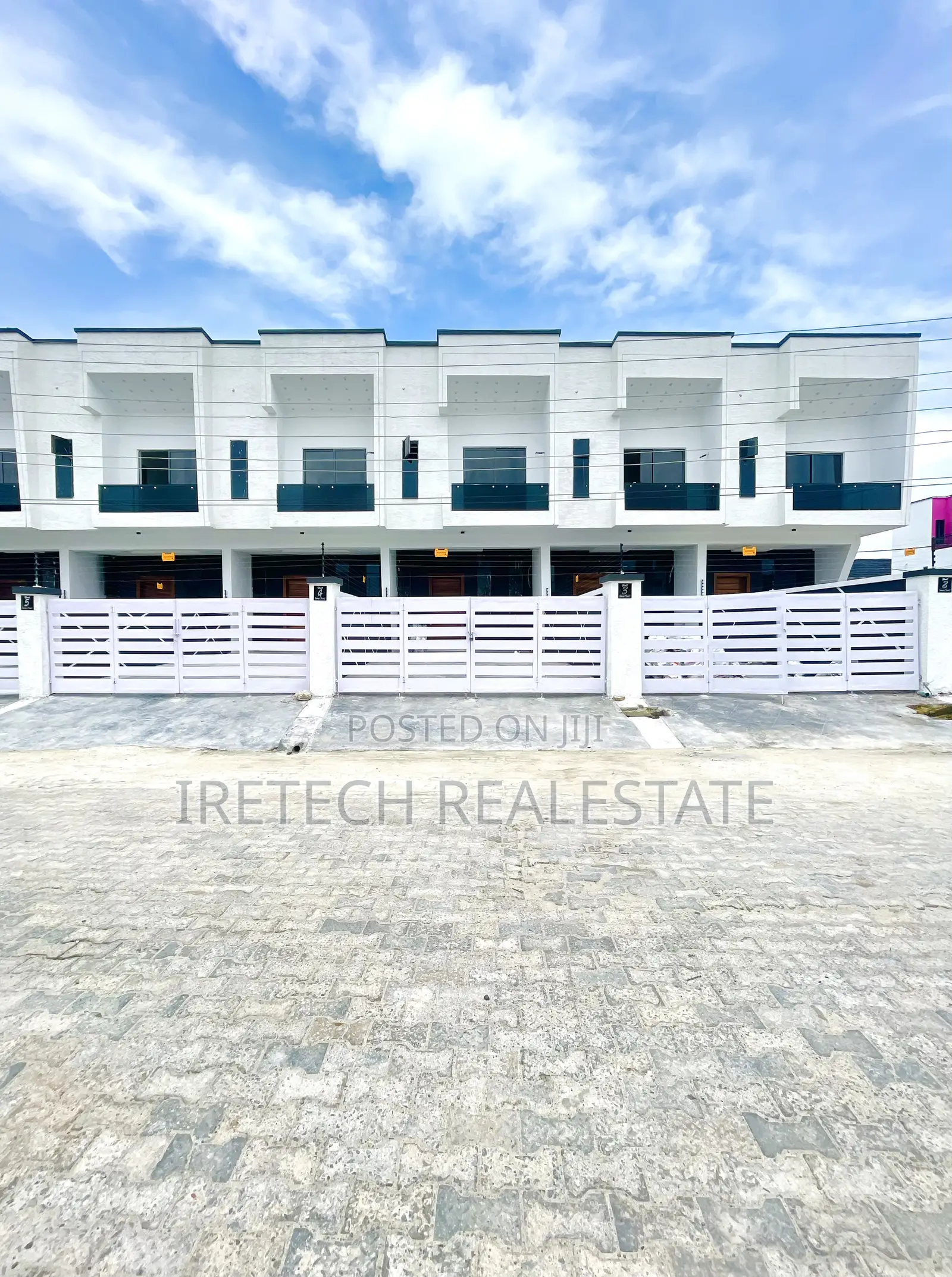 4bdrm Townhouse/Terrace in Ikota Lekki for sale in Lekki