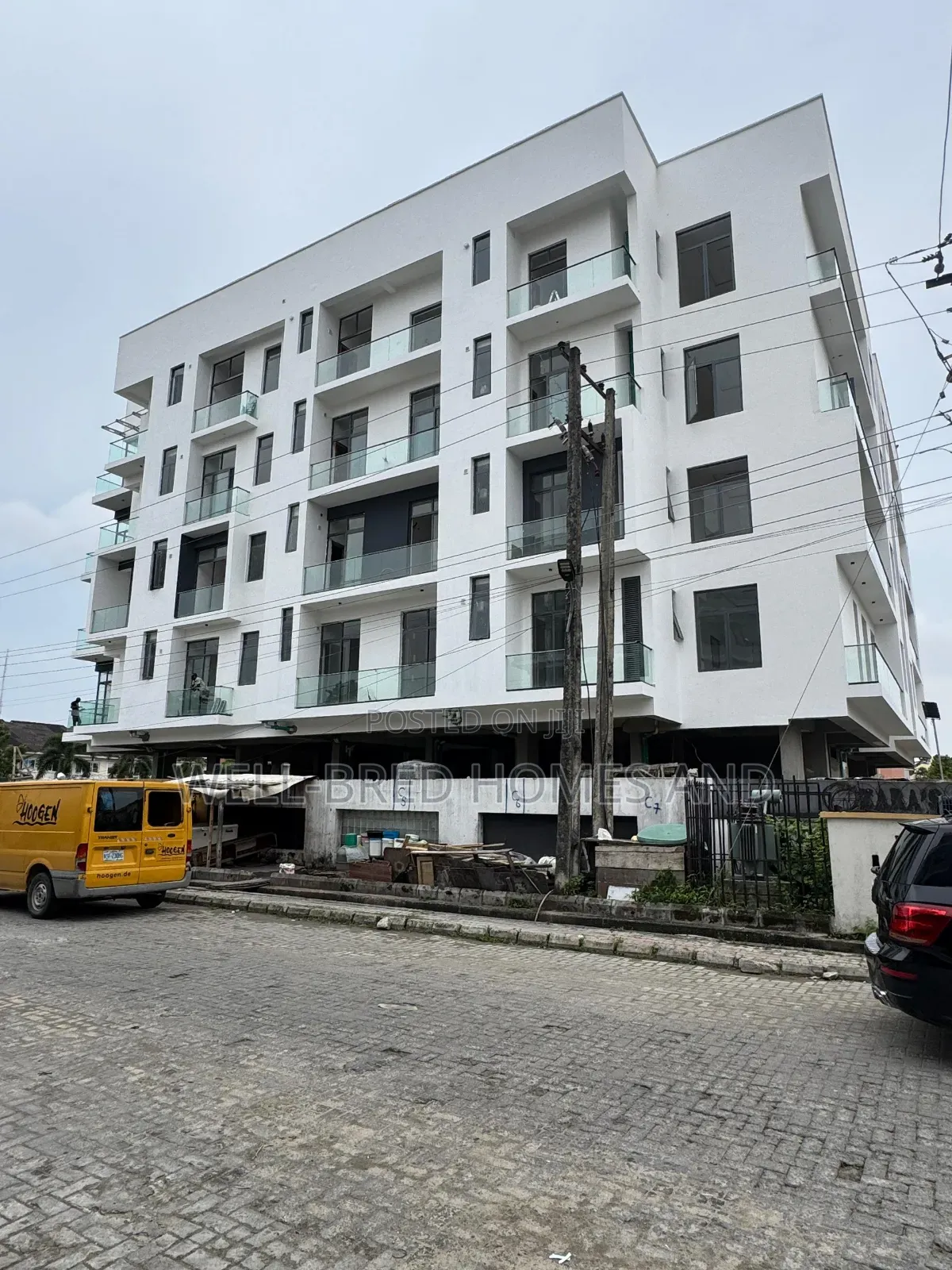 2bdrm Apartment in Lekki Phase 1 Lagos for sale in Lekki Phase 1