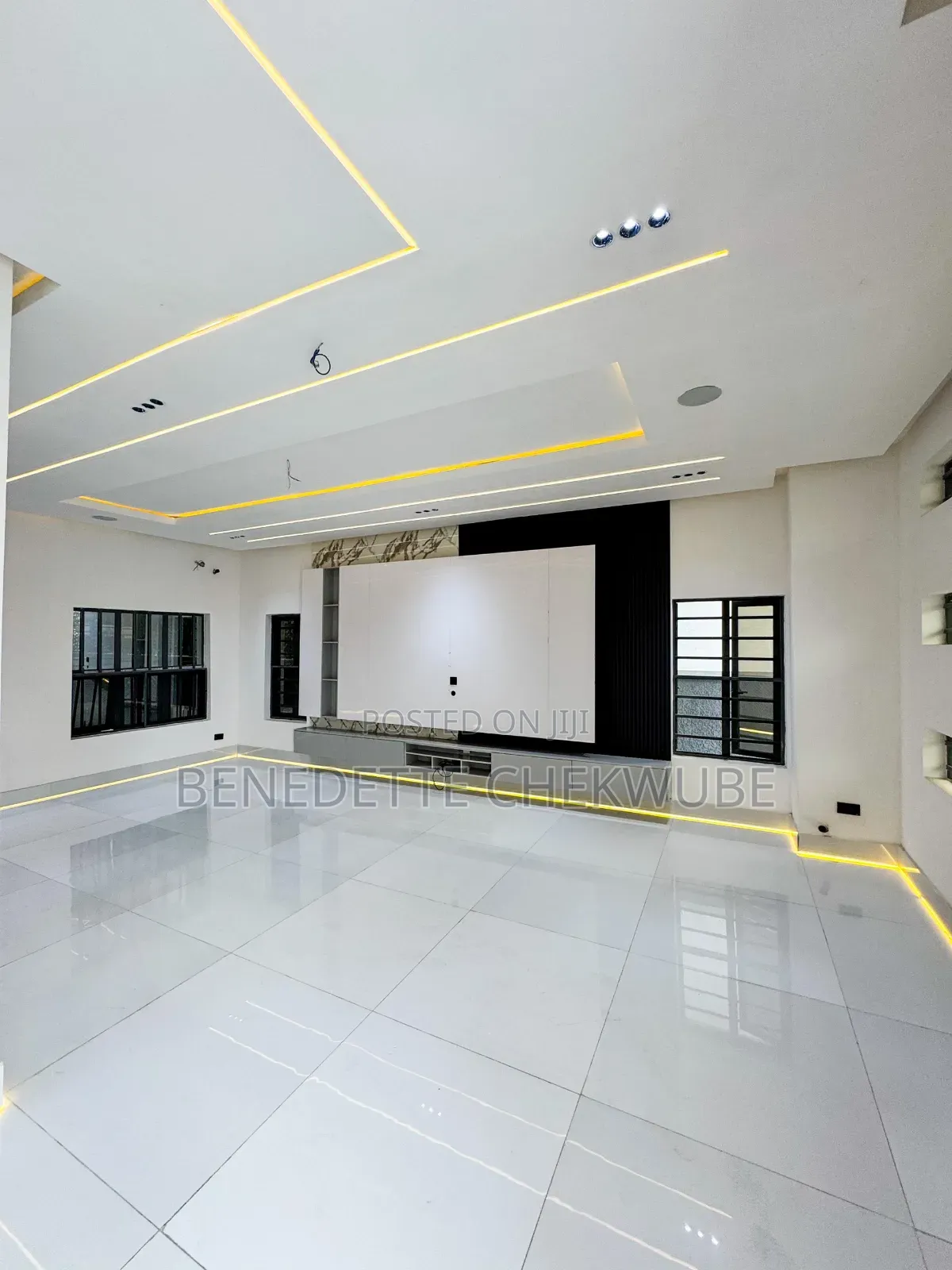 4bdrm Duplex in Palm View, Lekki for sale in Lekki