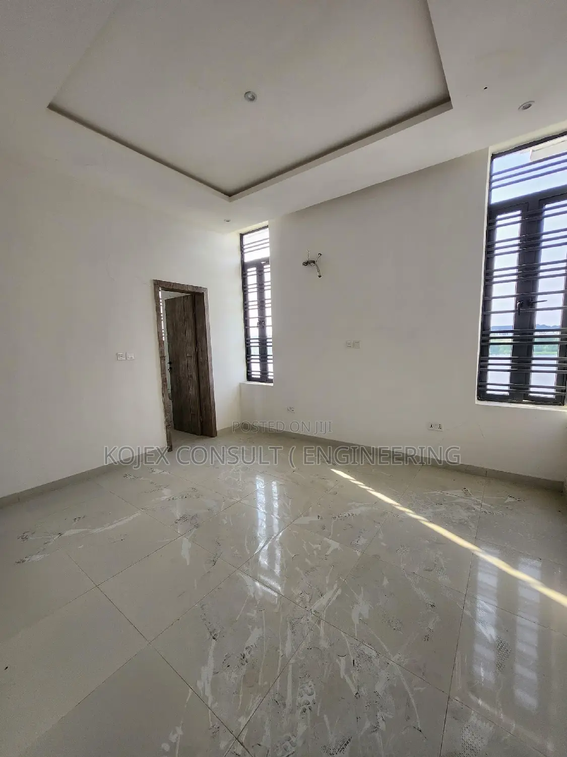 4bdrm Duplex in Chevron for rent in Chevron