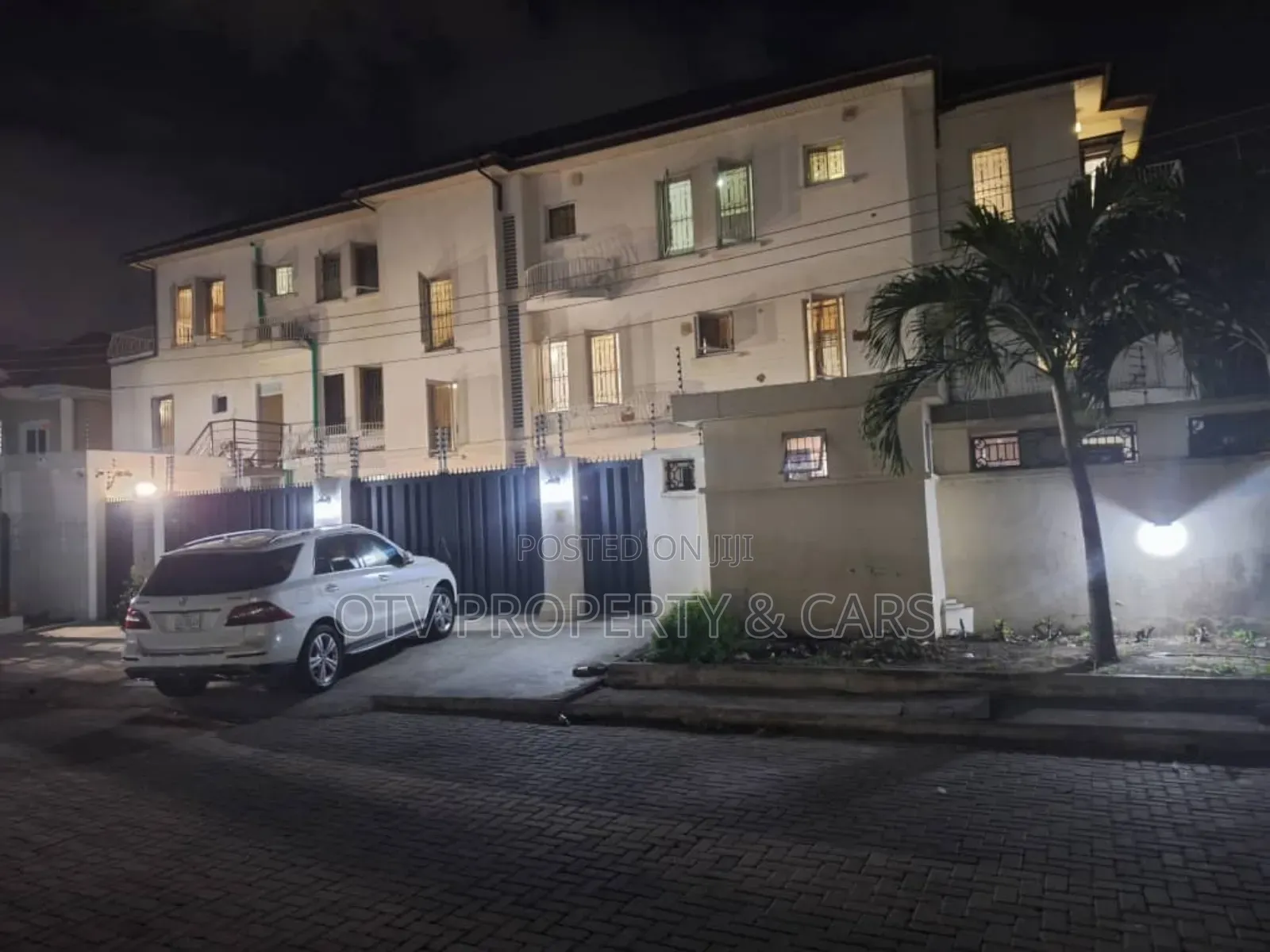 17 Unit of Apatment of Apartment for Sale in Lekki Phase 1