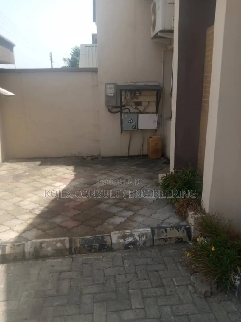 Furnished 4bdrm Duplex in Jakande for rent in Jakande