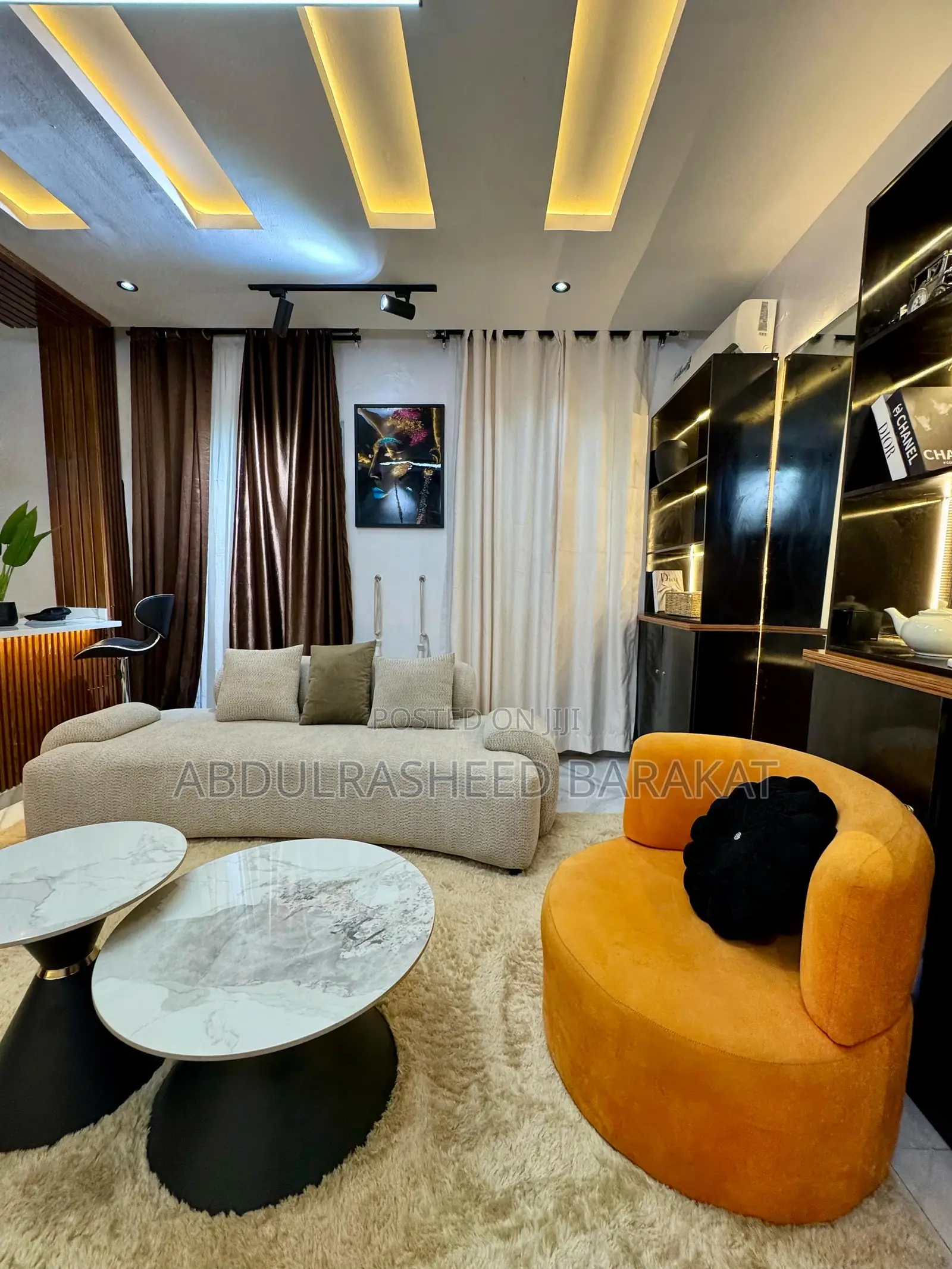 Luxury One Bedroom Apartment With Pool, Ps5, Bathtub in Lekki Phase 1