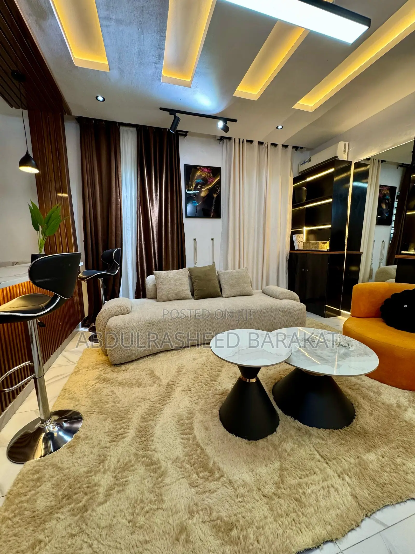 Luxury One Bedroom Apartment With Pool, Ps5, Bathtub in Lekki Phase 1