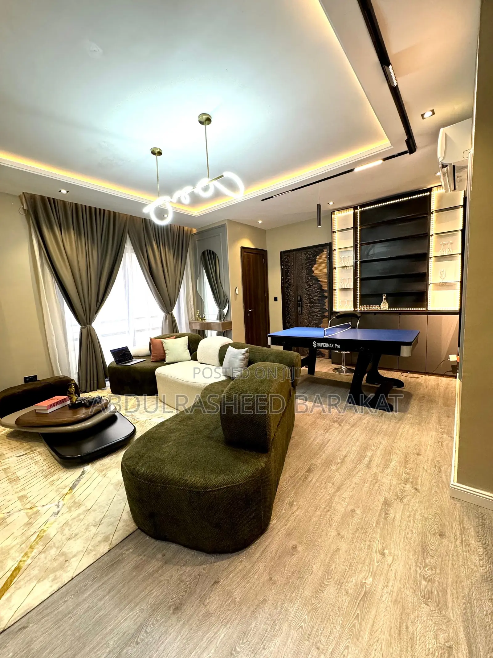 Luxury Two Bedroom Waterfront With Snooker Ps5 in Lekki Phase 1