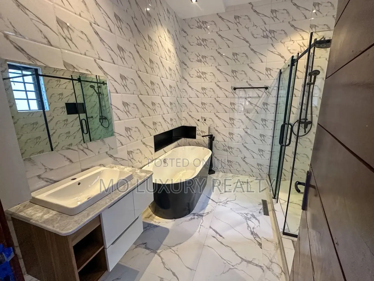 Furnished 5bdrm Duplex in Ilasan for sale in Ilasan