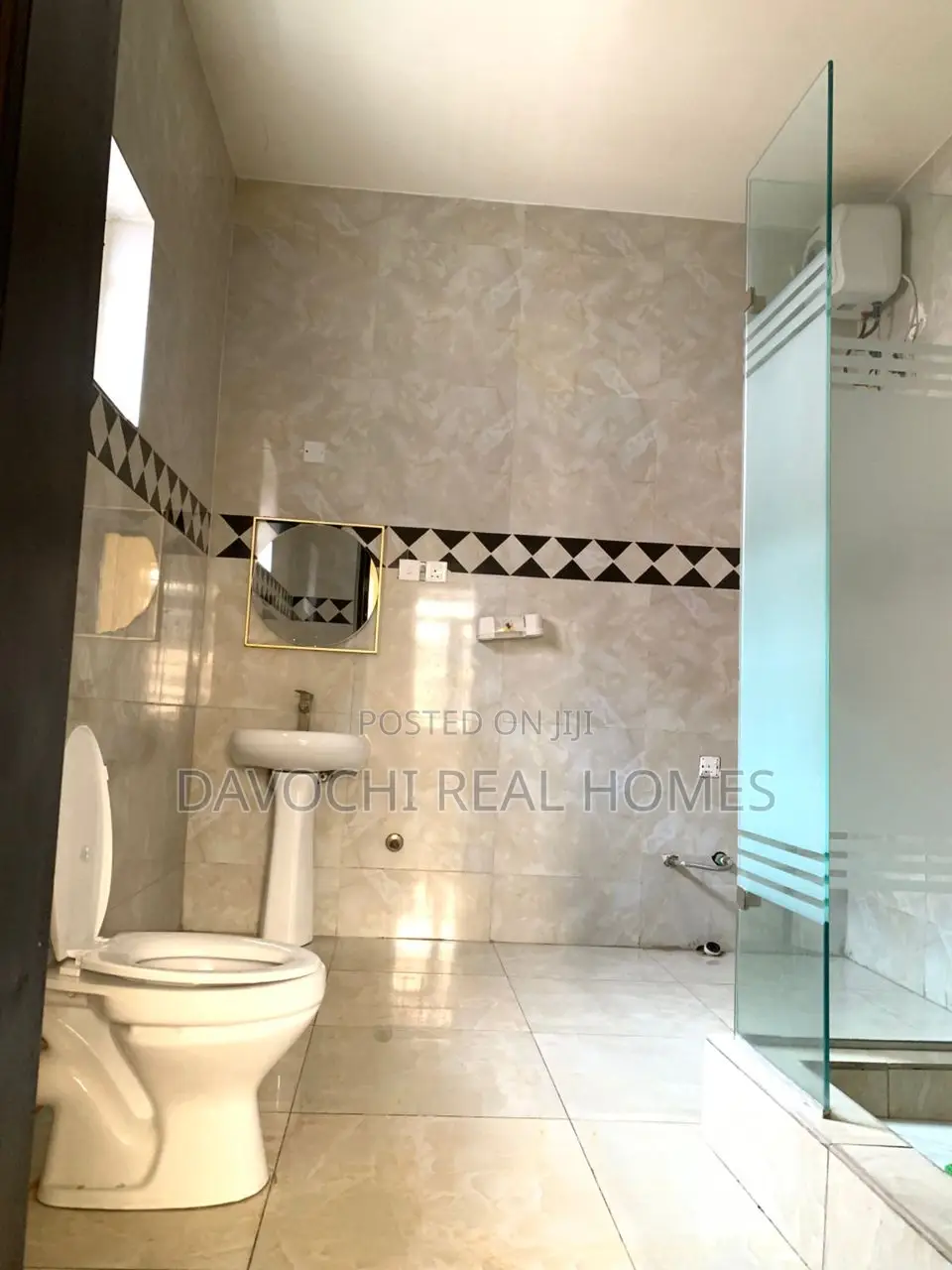 4bdrm Duplex in Ikota for rent in Ikota