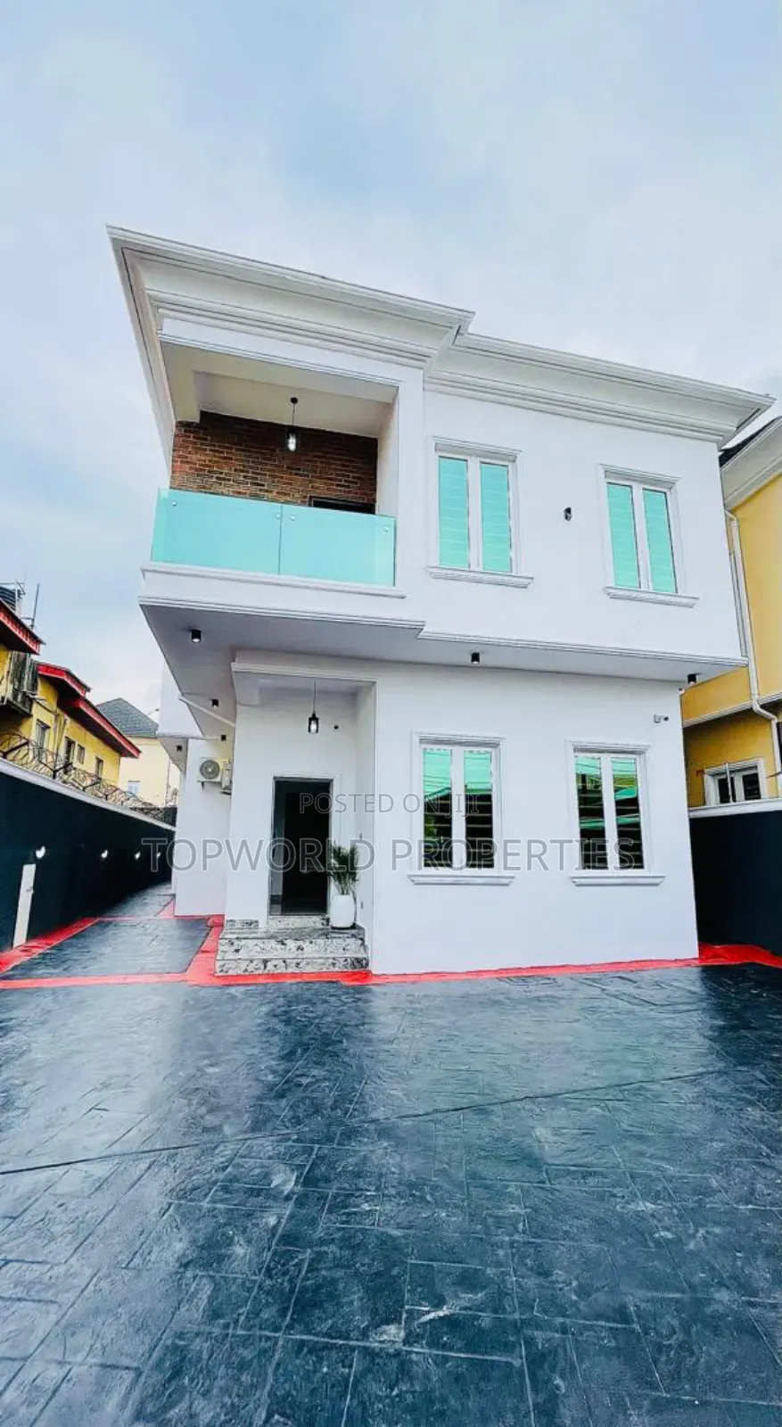 5bdrm Duplex in Omole Phase 1 for sale in Omole Phase 1