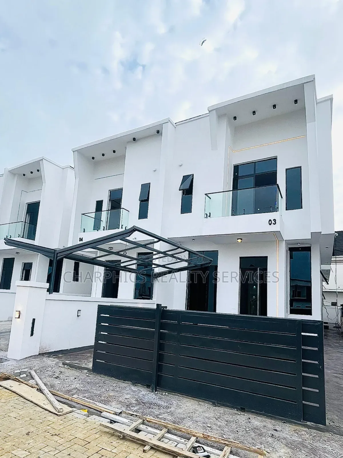 4bdrm Duplex in Lekki Phase 2 for sale in Lekki Phase 2