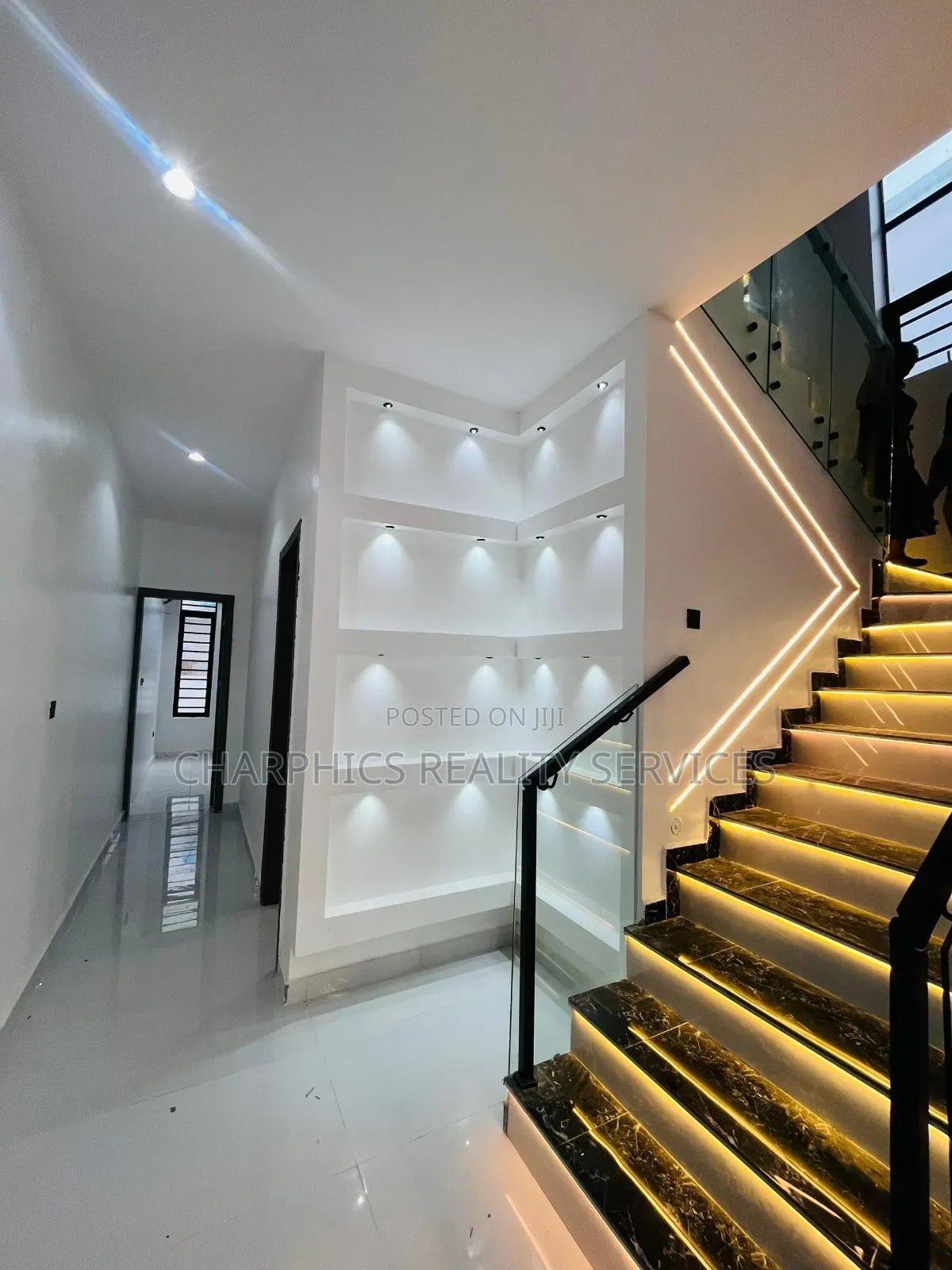 4bdrm Duplex in Lekki Phase 2 for sale in Lekki Phase 2